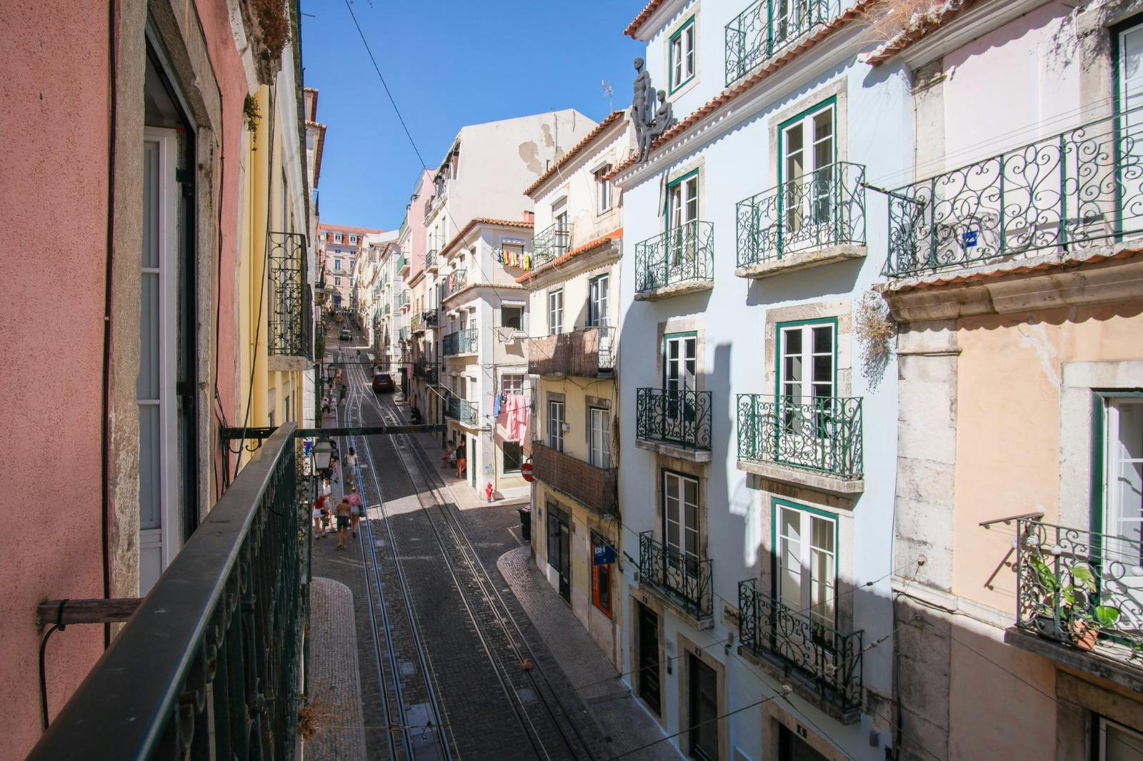 Rua da Bica de Duarte Belo, Lisbon preview