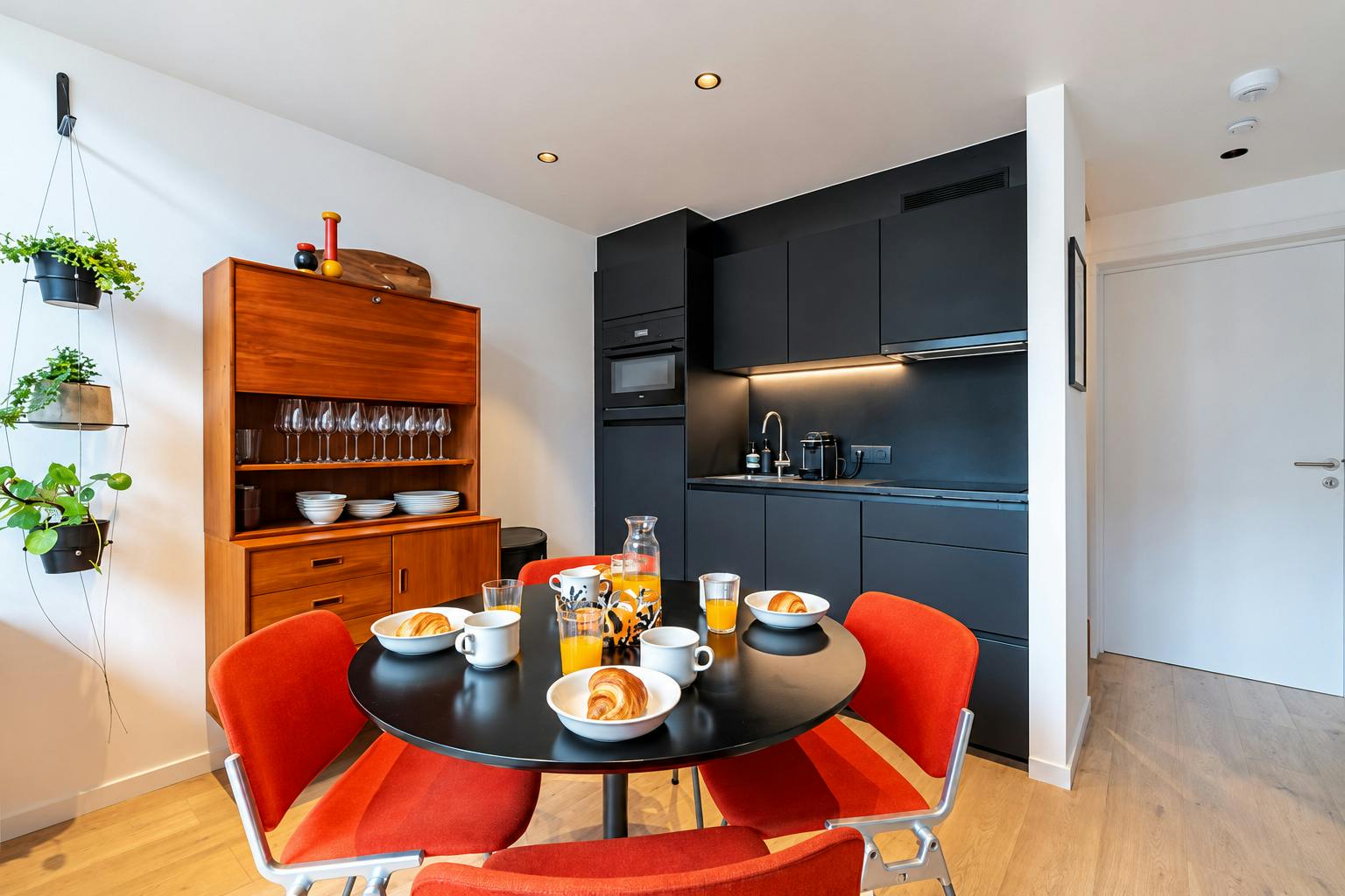 1-Bedroom Apartment in Rue Royale, Brussels (1744857) ROOM 2