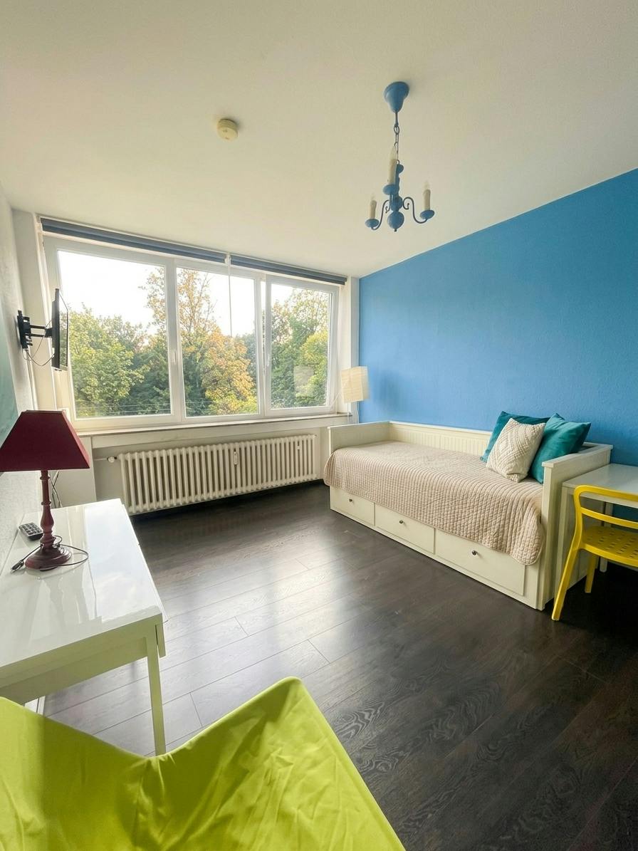 Студія за оренду для 950 EUR на місяць у Düsseldorf, Bilker Allee