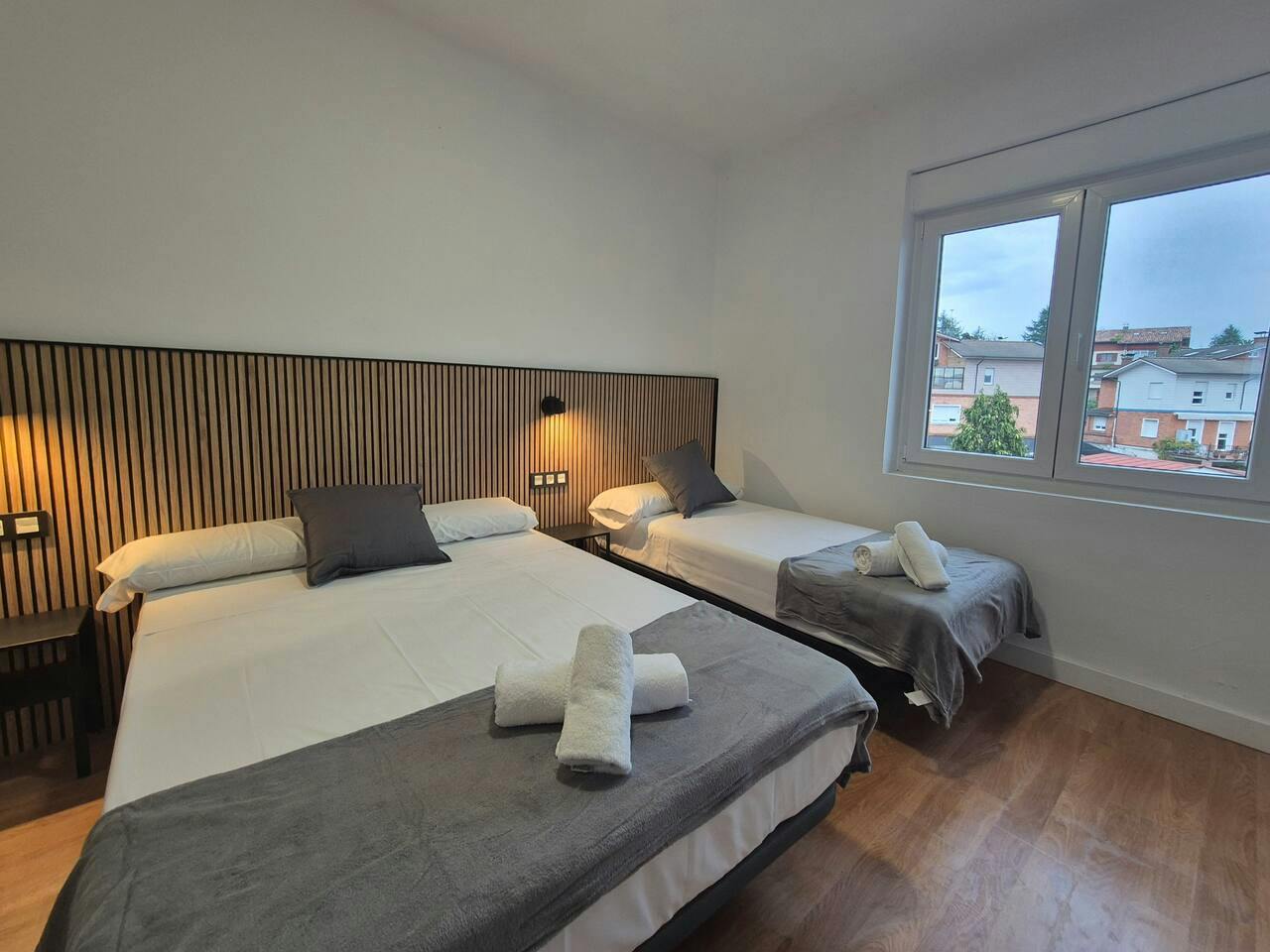 Casa en alquiler por 10.000 € al mes en Oviedo, Calle Gregorio Marañon