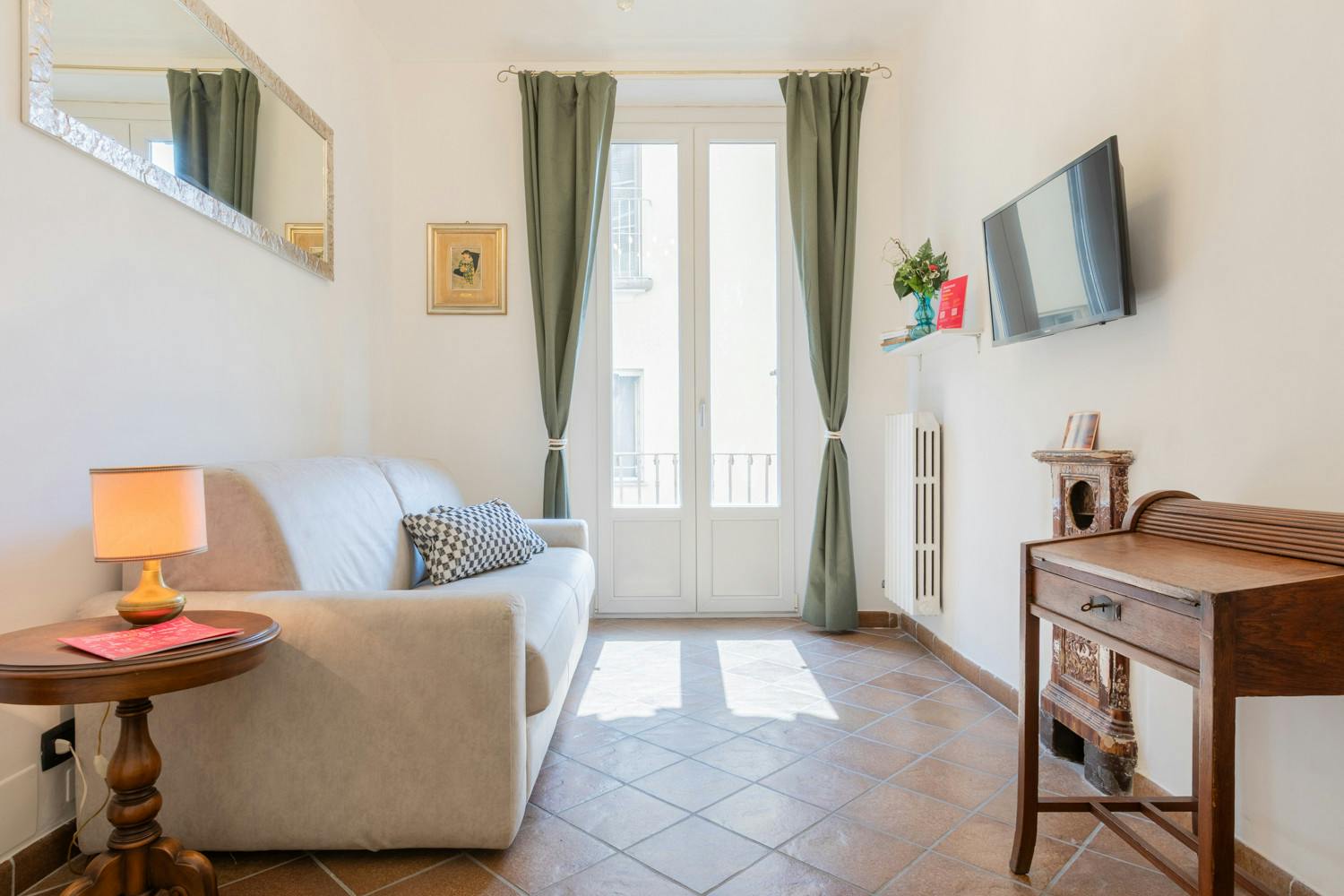 1-Bedroom Apartment in Via 4 Marzo, Turin (1744915) ROOM