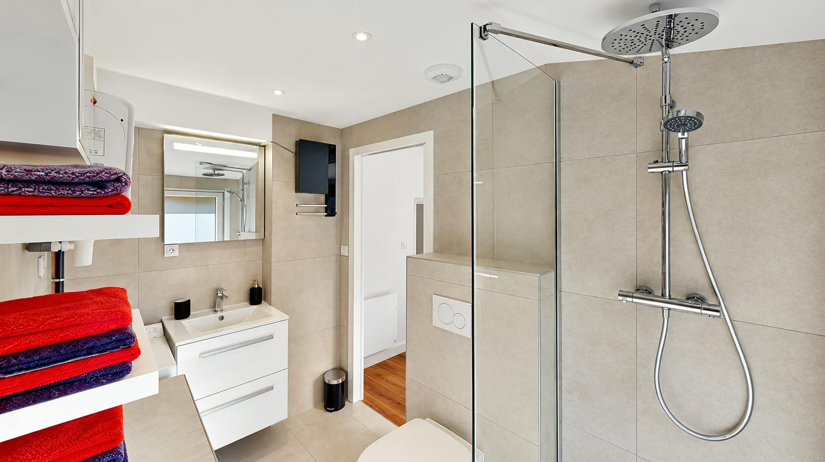 1-Bedroom Apartment in Rue Calas, Lyon (1744971) room image 9