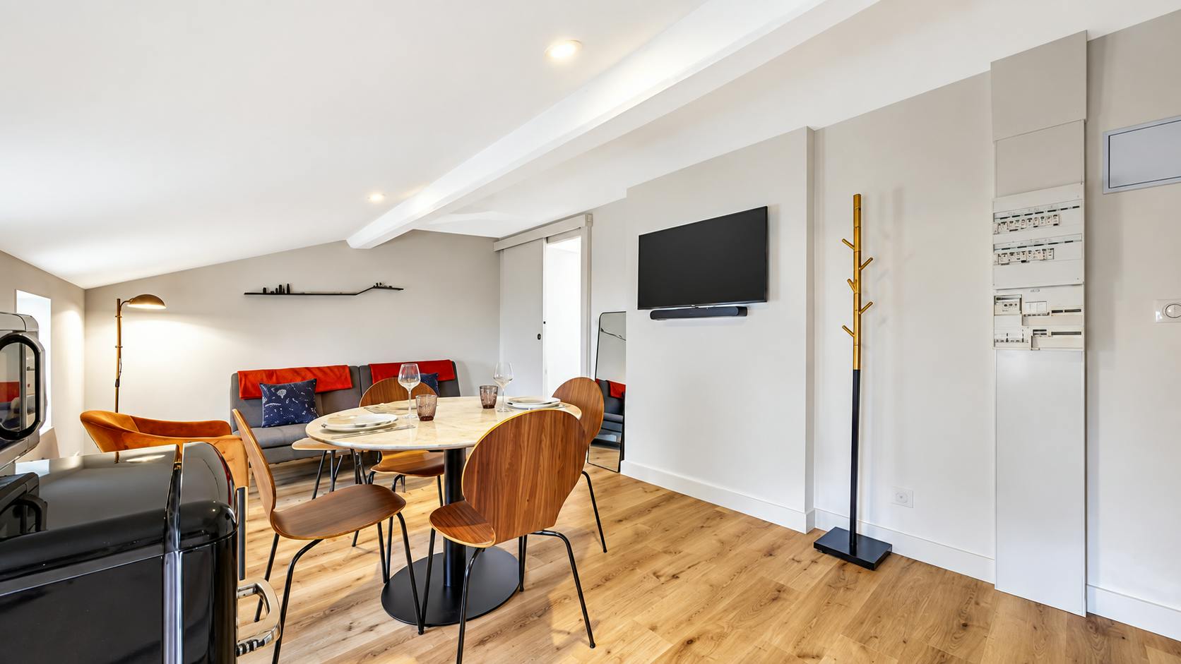 1-Bedroom Apartment in Rue Calas, Lyon (1744971) ROOM 2