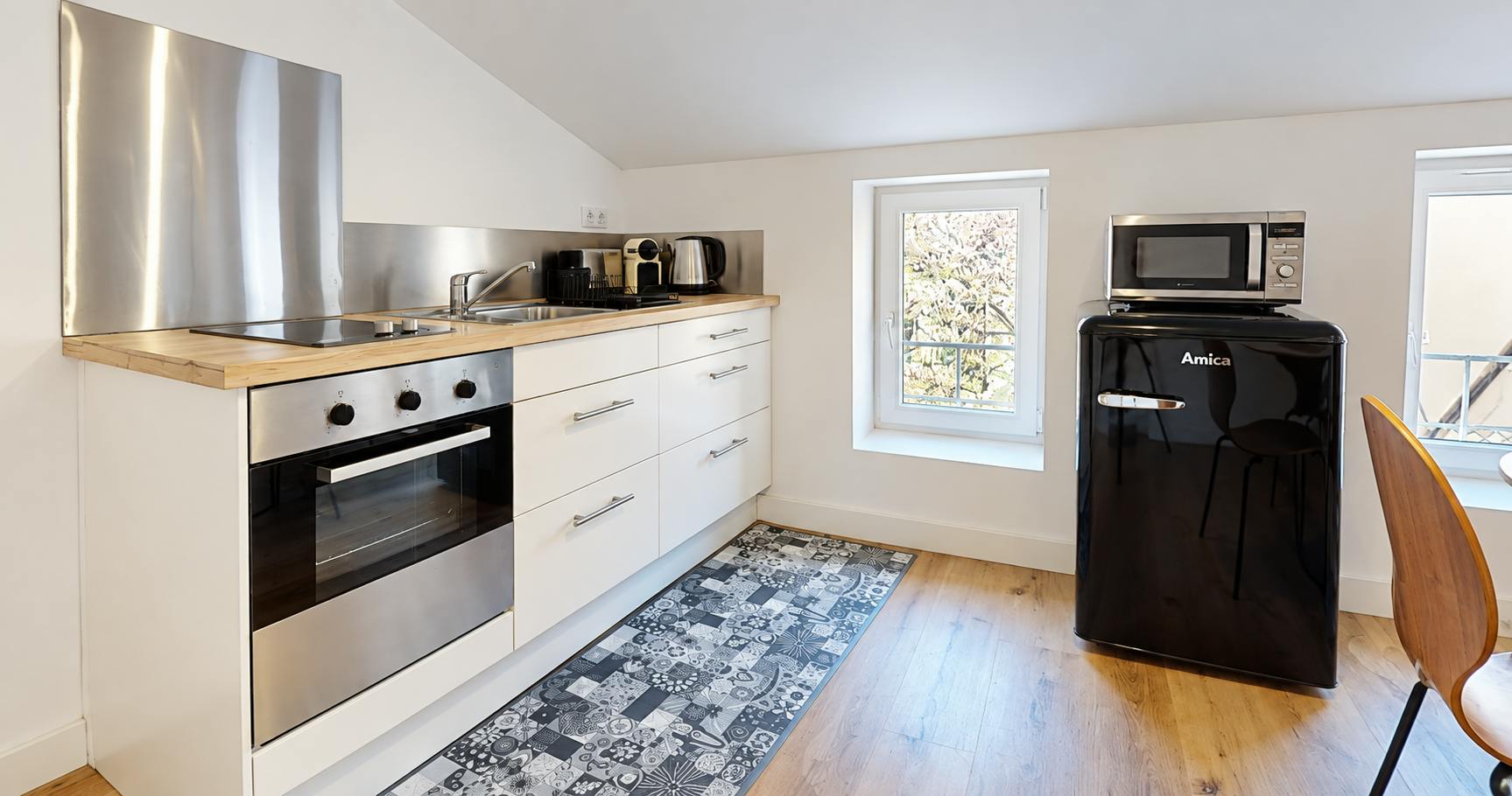 1-Bedroom Apartment in Rue Calas, Lyon (1744971) ROOM 1