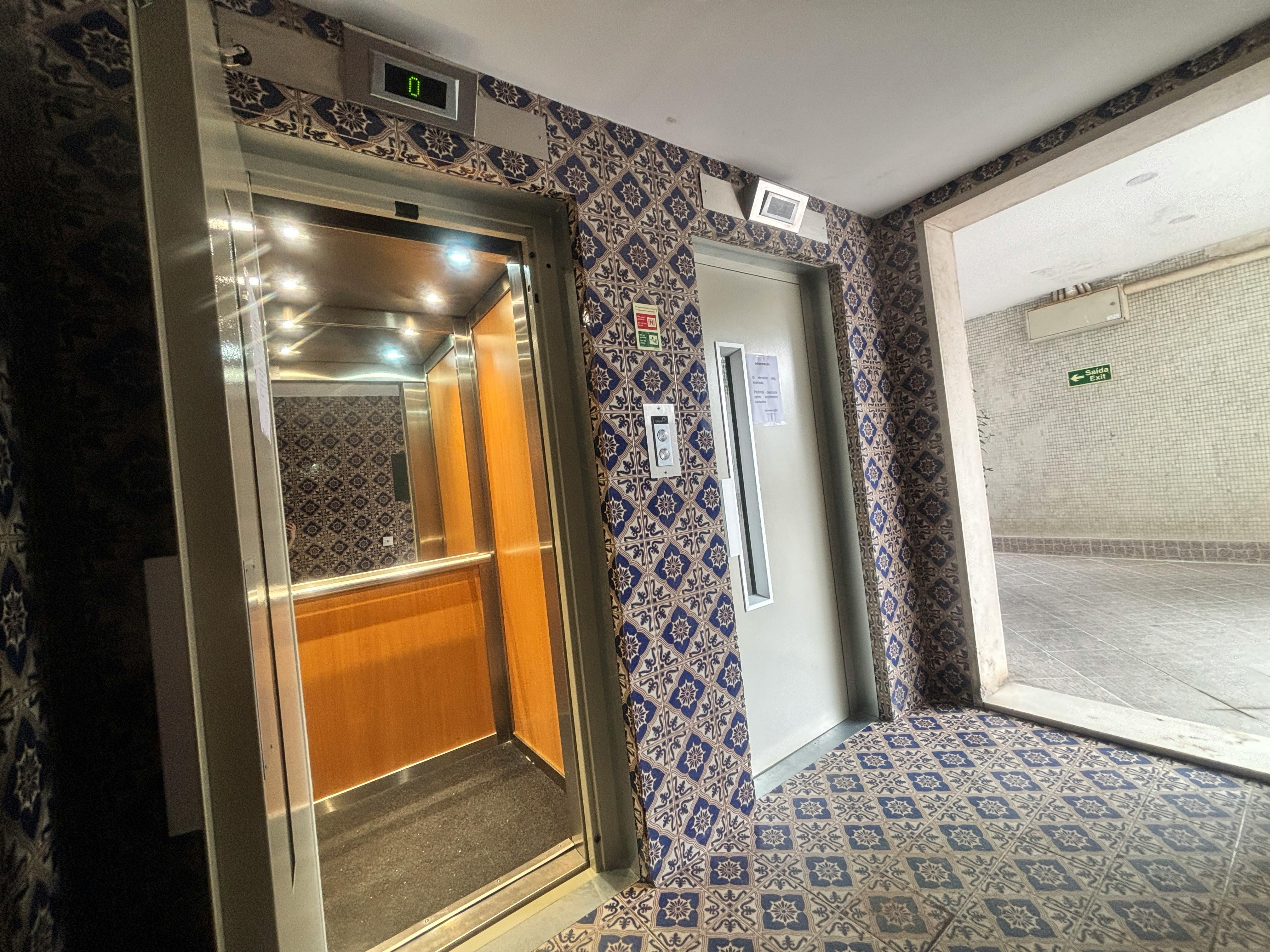 Private room in Travessa da Conceição da Glória, Lisbon (1745010) room image 5