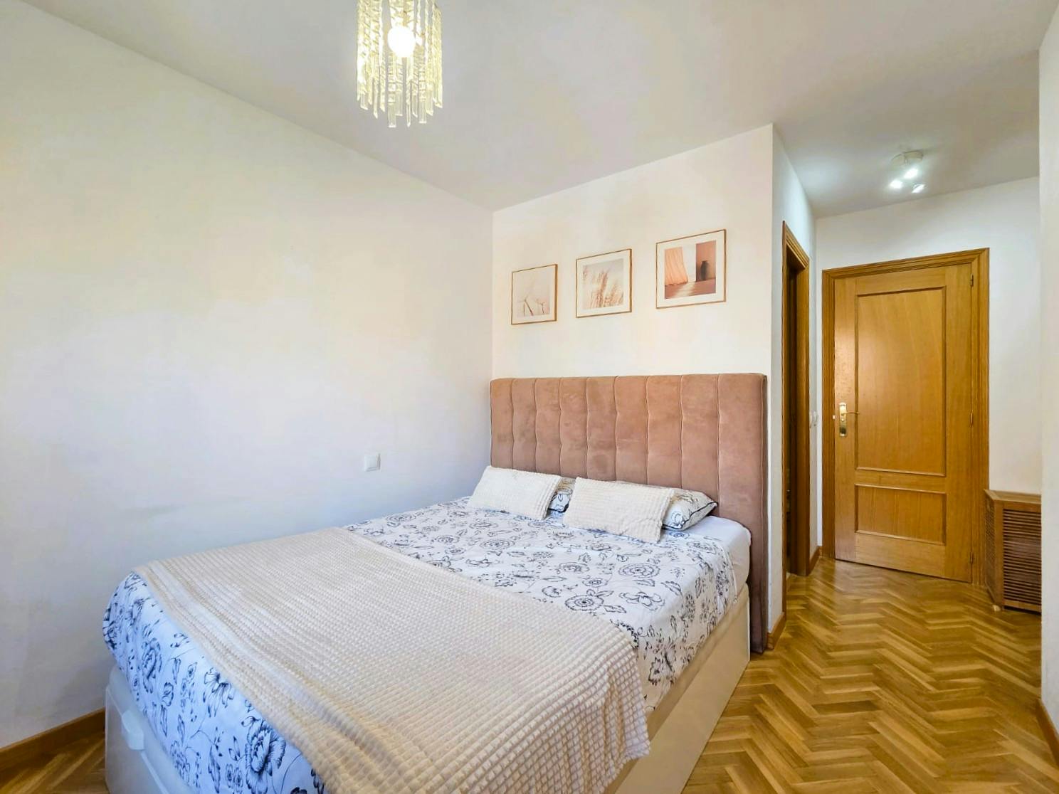 Private room in Calle Marmolina, Madrid (1745015) room image 1