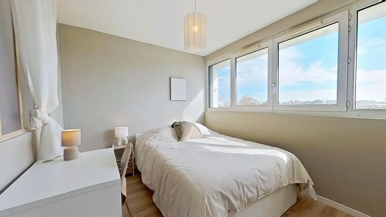 Private room in Rue de Pressensé, Le Havre (1745119) room image 1