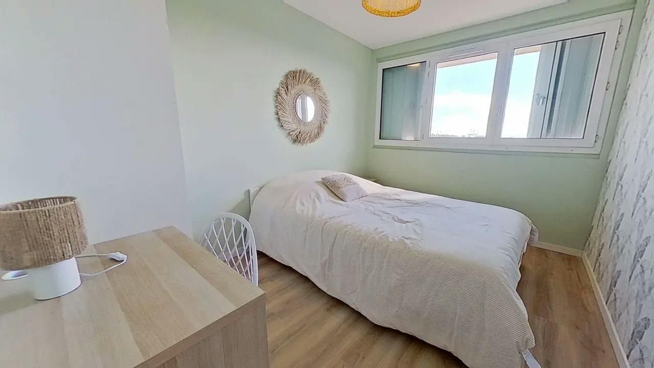 Private room in Rue de Pressensé, Le Havre (1745122) room image 2