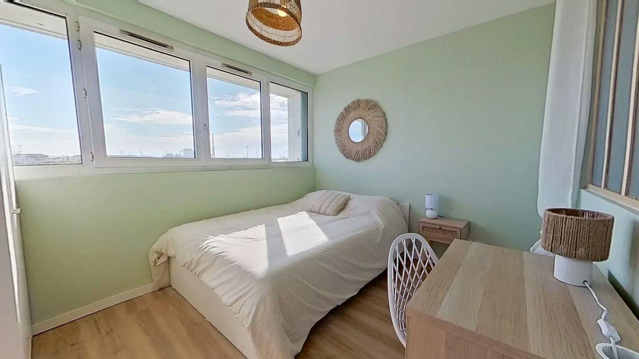 Private room in Rue de Pressensé, Le Havre (1745125) room image 1