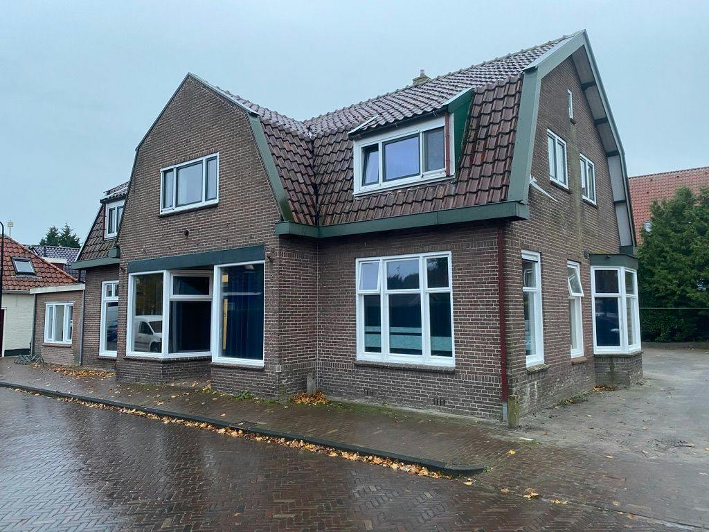 Дом сдается в аренду за 4 840 € в месяц в Garyp, Inialoane