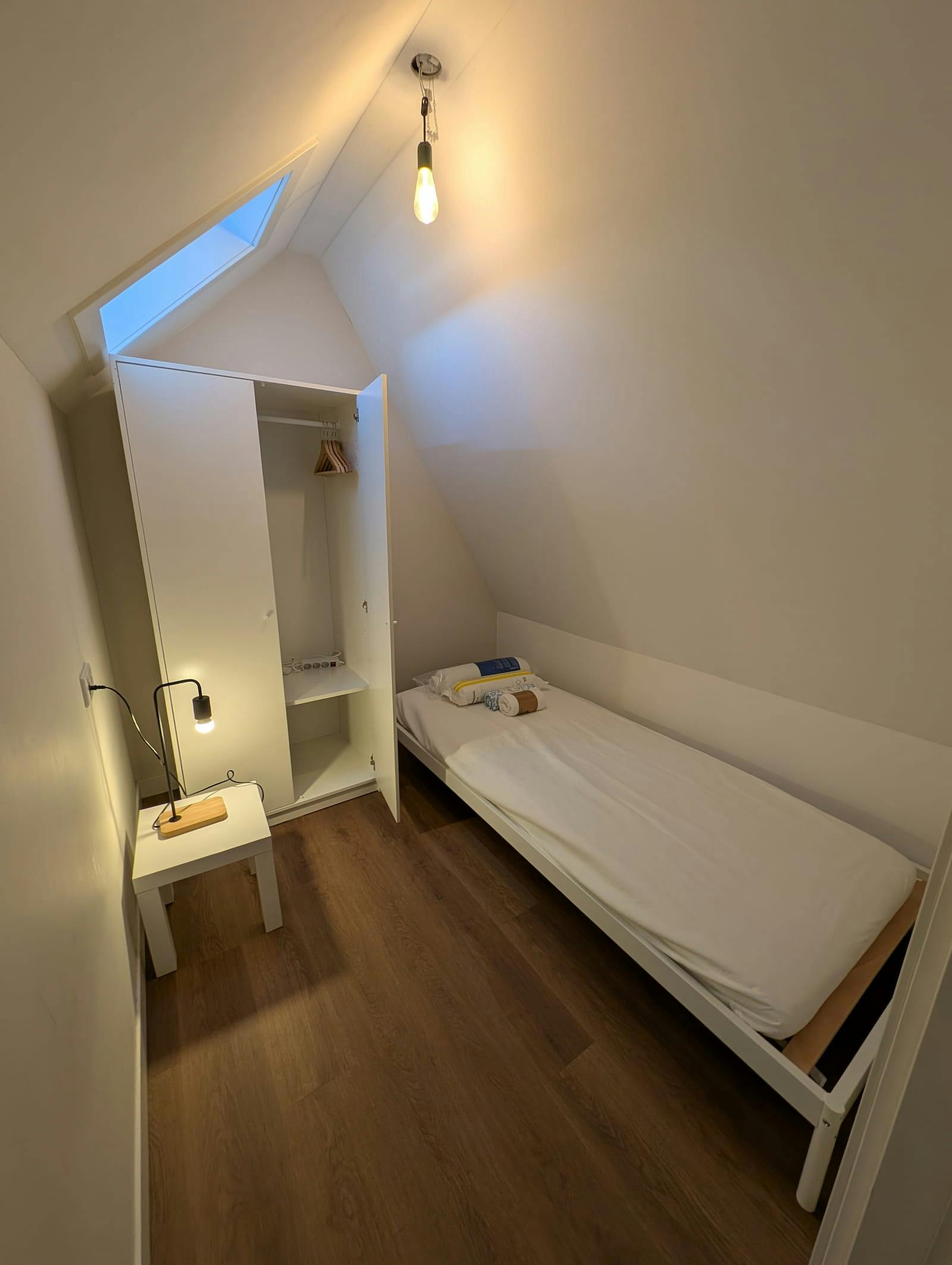 2-Bedroom Apartment in Van Tuyll van Serooskerkenweg, Amsterdam (1745194) ROOM 4
