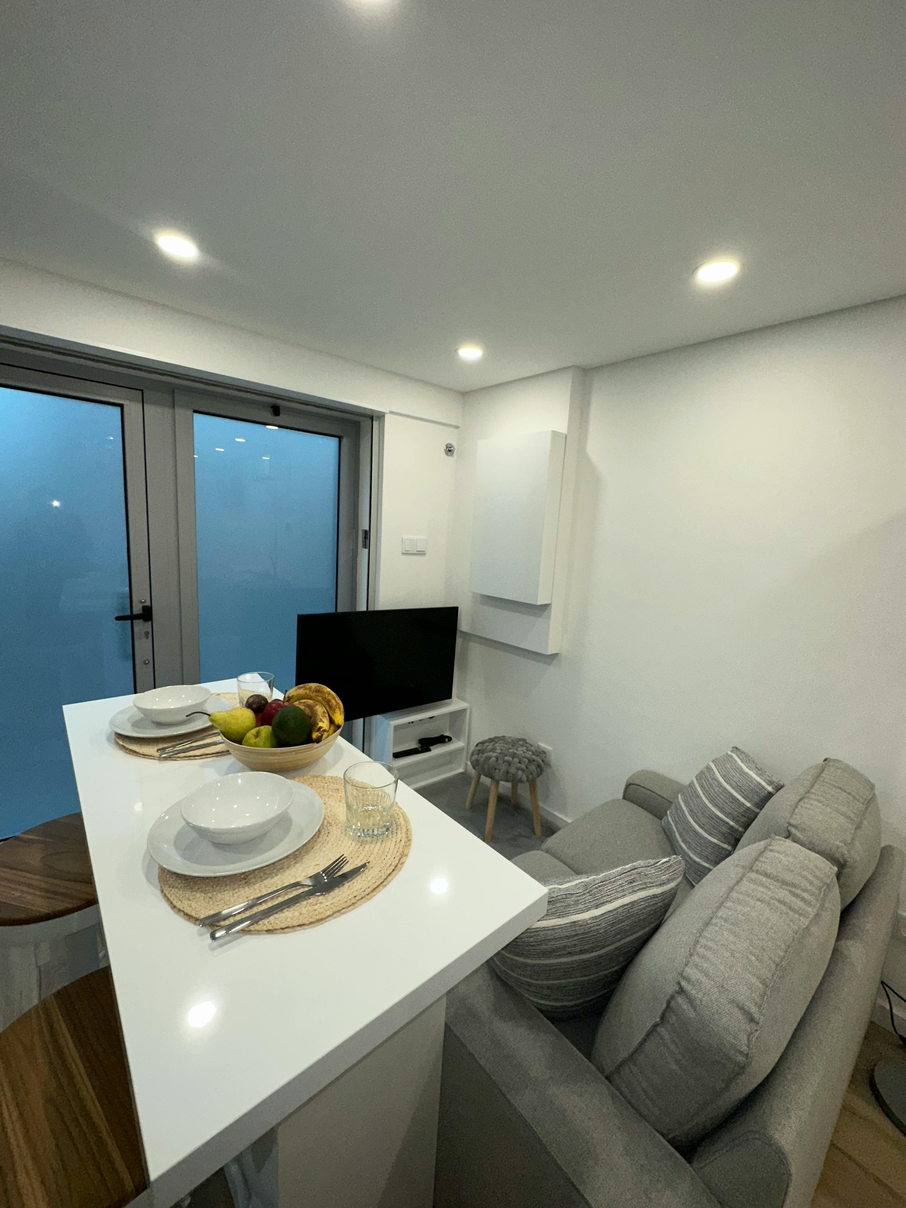 Studio for rent for €900 per month in Porto, Rua Doutor Joaquim Urbano