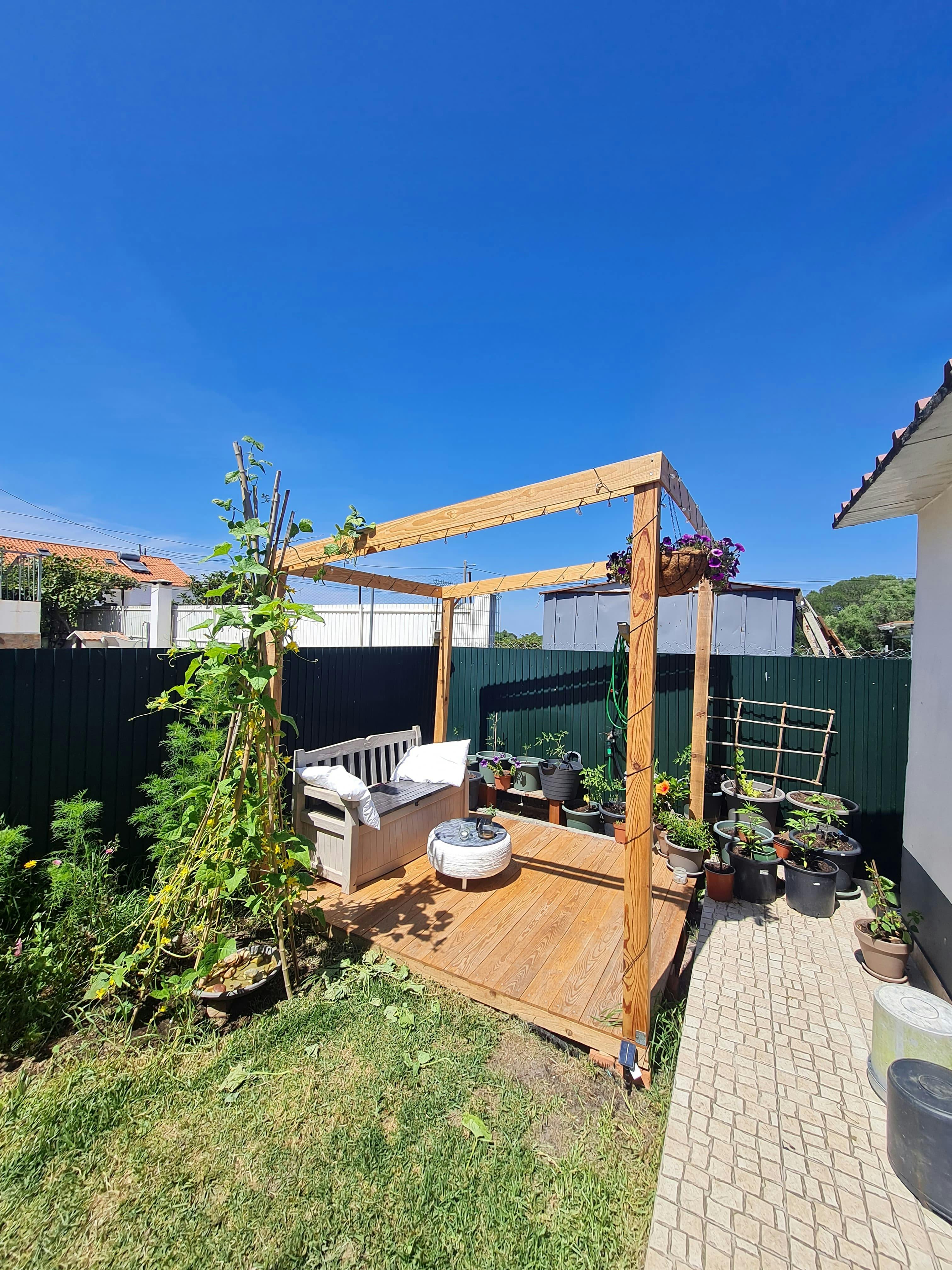House for rent for €650 per month in Casais da Azoia, Rua da Macieira