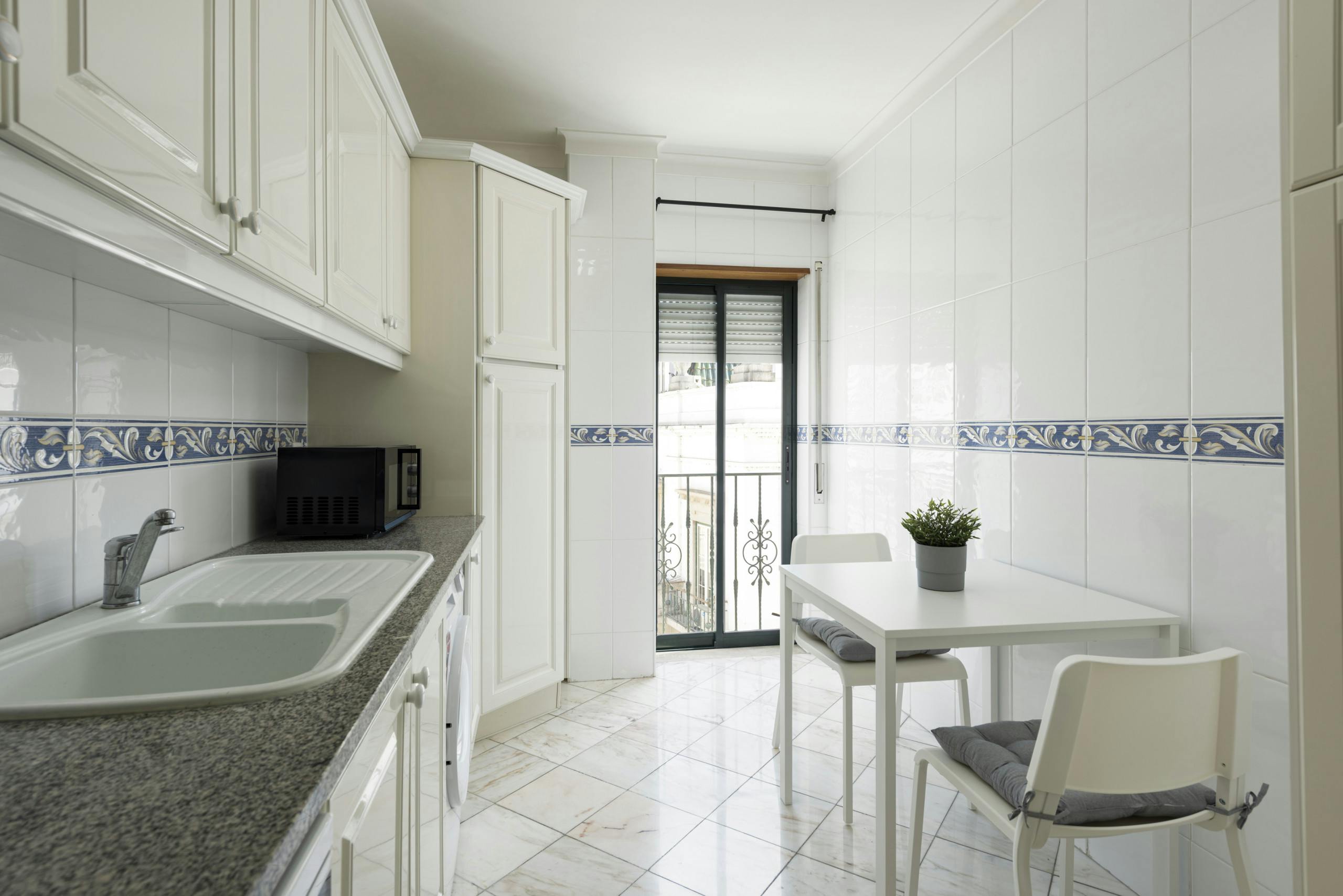 3-Bedroom Apartment in Rua Pinheiro Chagas, Faro (1745438) ROOM 2