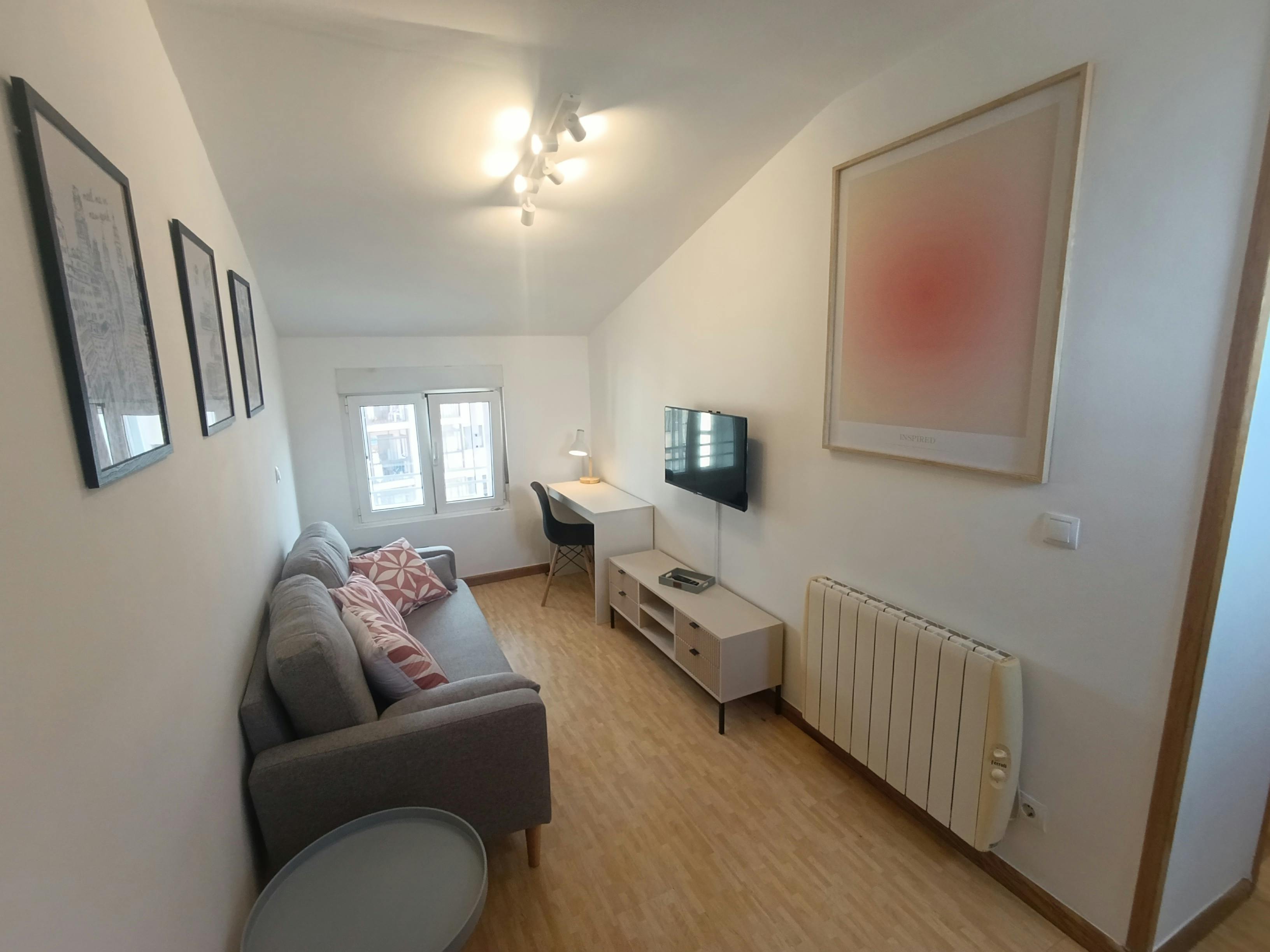 Appartement à louer pour 830 €/mois à Burgos, Calle Santa Ana
