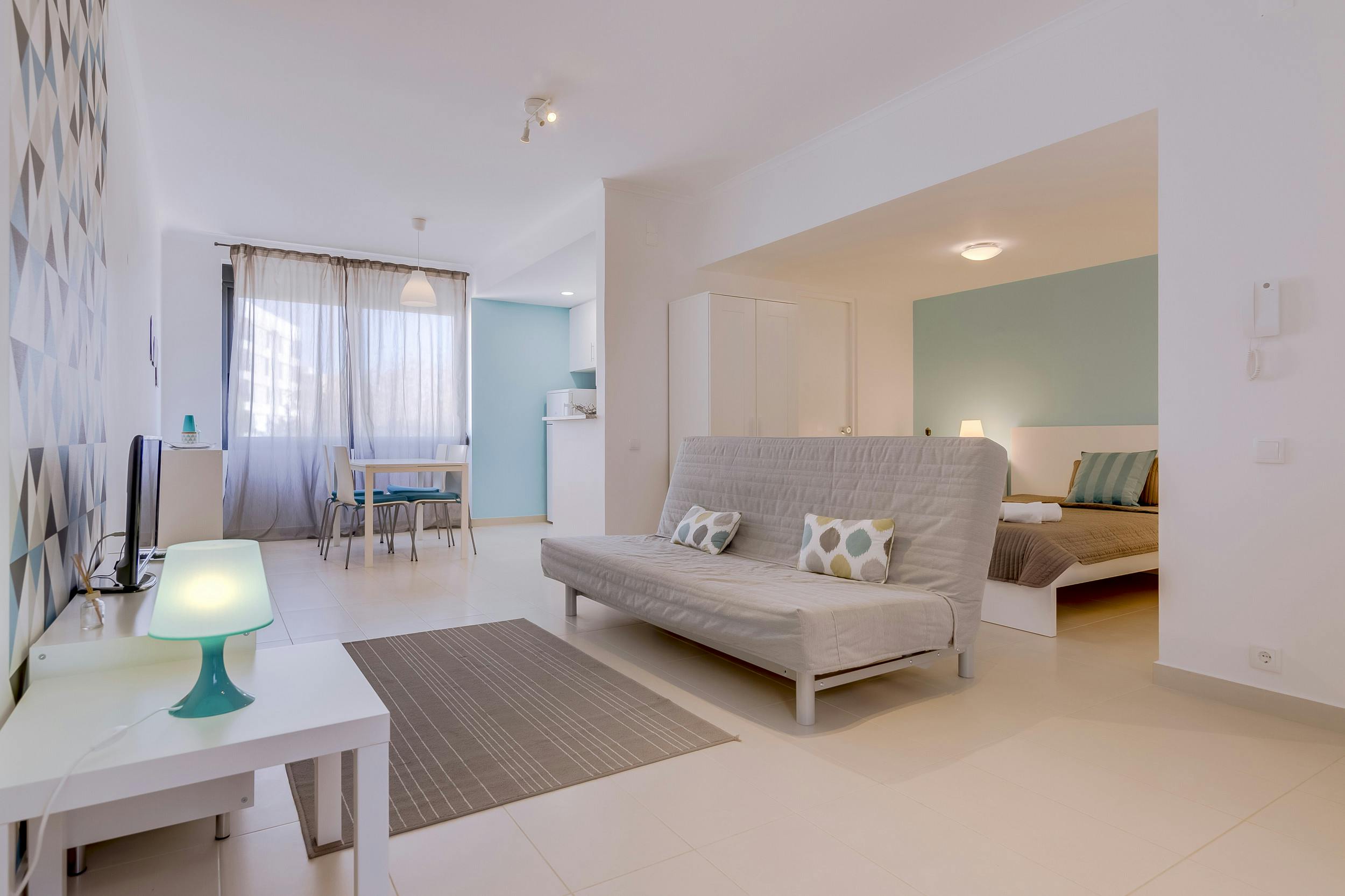 Estudio  en alquiler por 9999 € al mes en Quarteira, Cruzeiro do Sul