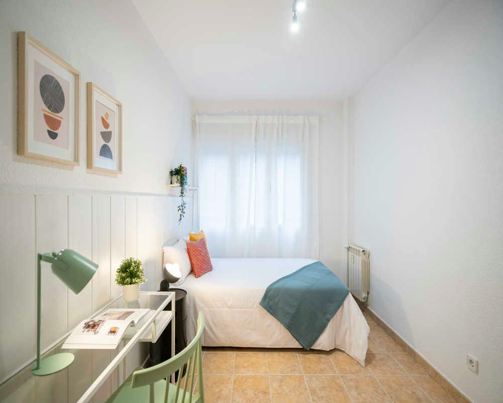 Private room in Calle de Bravo Murillo, Madrid (1745563) room image 1