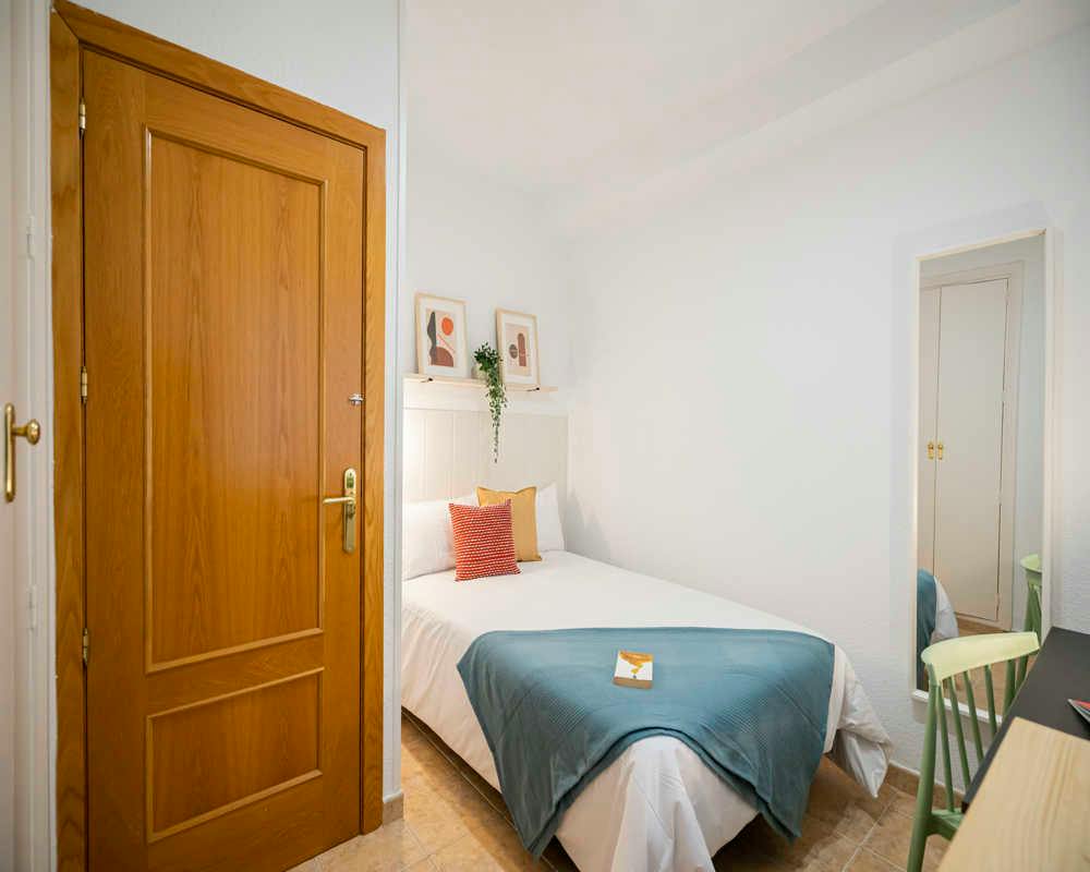 Private room in Calle de Bravo Murillo, Madrid (1745567) room image 1