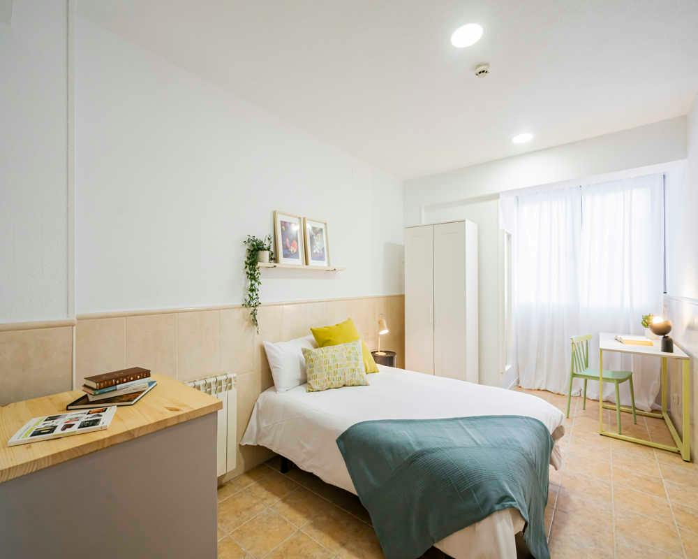 Private room in Calle de Bravo Murillo, Madrid (1745570) room image 1