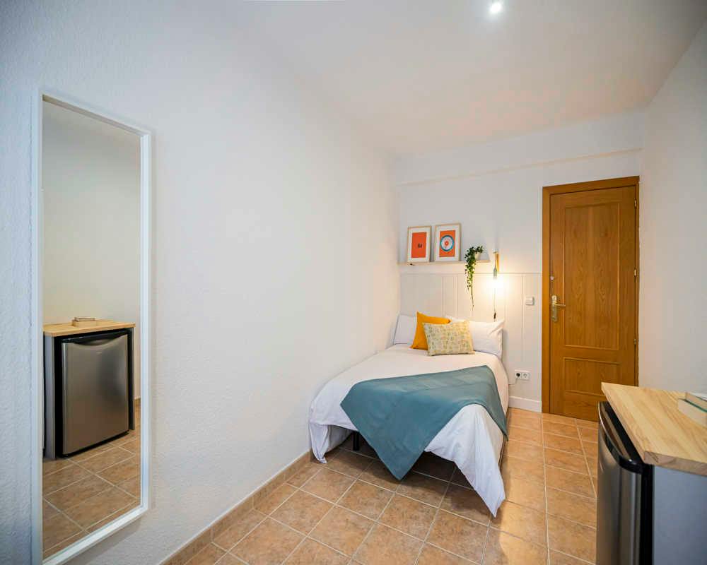 Private room in Calle de Bravo Murillo, Madrid (1745572) room image 1