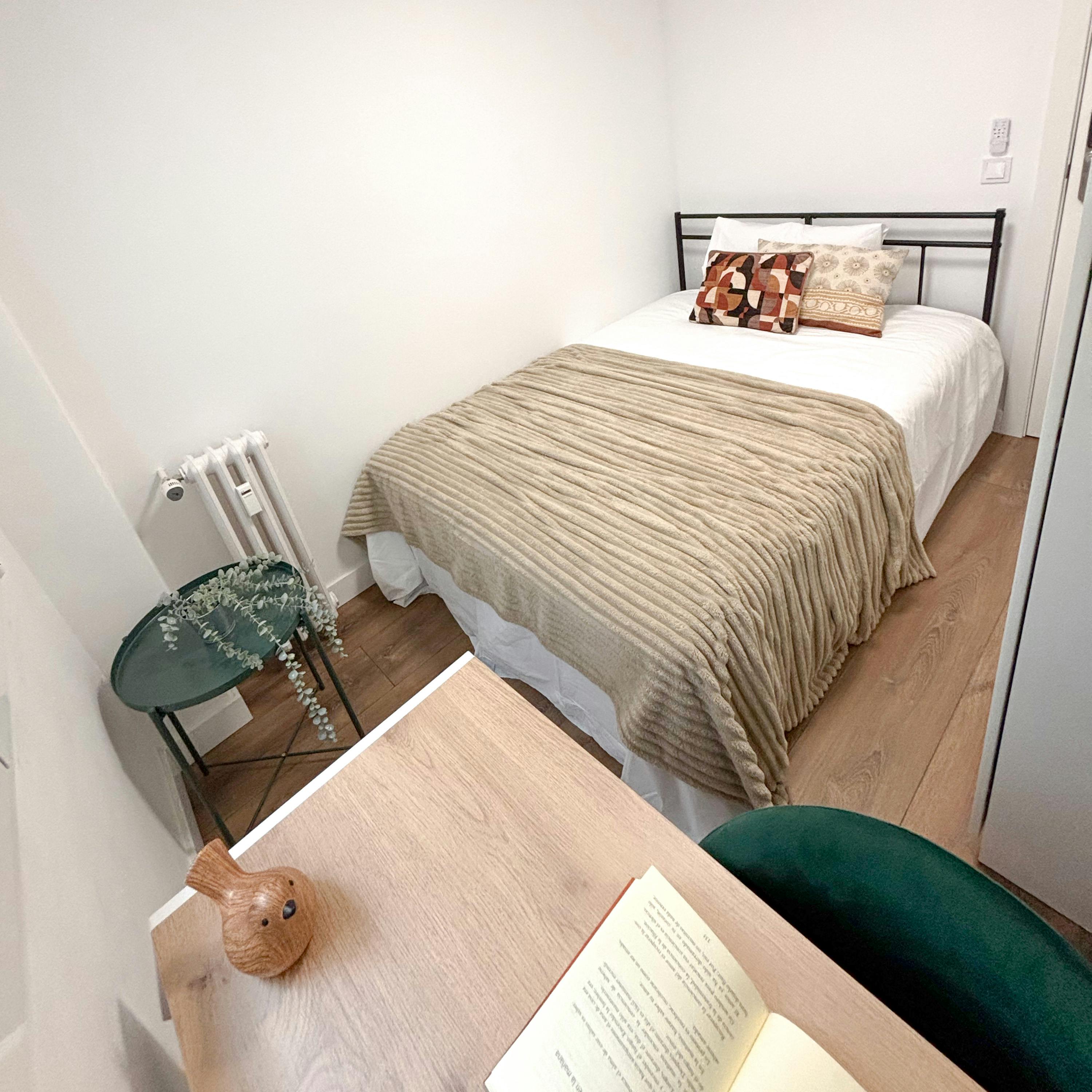 Private room in Calle de Núñez Morgado, Madrid (1745589) ROOM 2