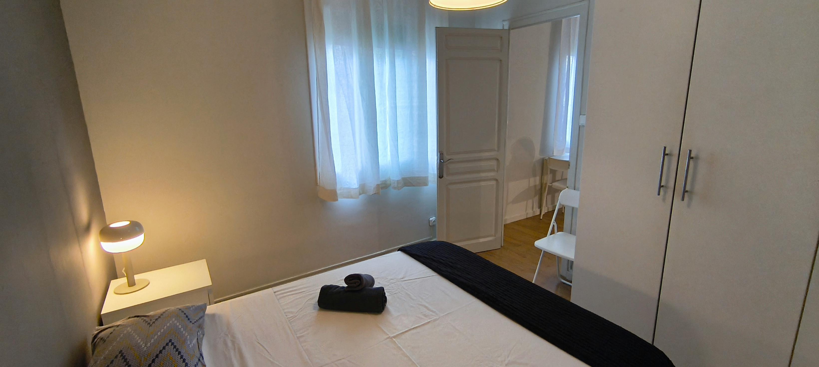 2-Bedroom Apartment in Carrer de Calàbria, Barcelona (1745597) ROOM 4