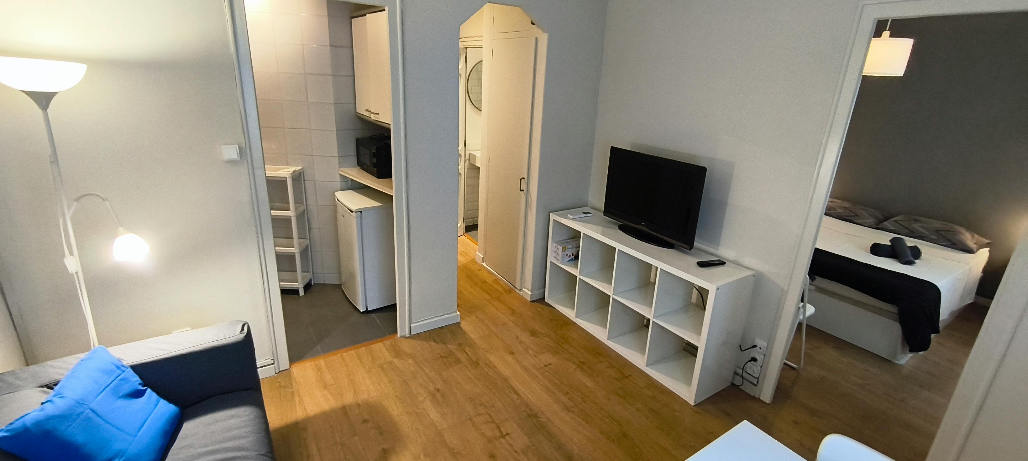 2-Bedroom Apartment in Carrer de Calàbria, Barcelona (1745597) ROOM 1