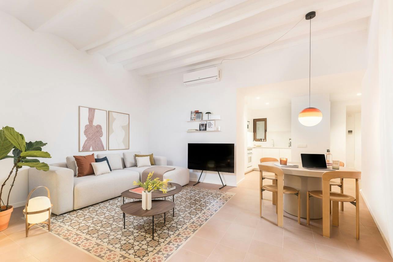 1-Bedroom Apartment in La Rambla, Barcelona (1745607) ROOM