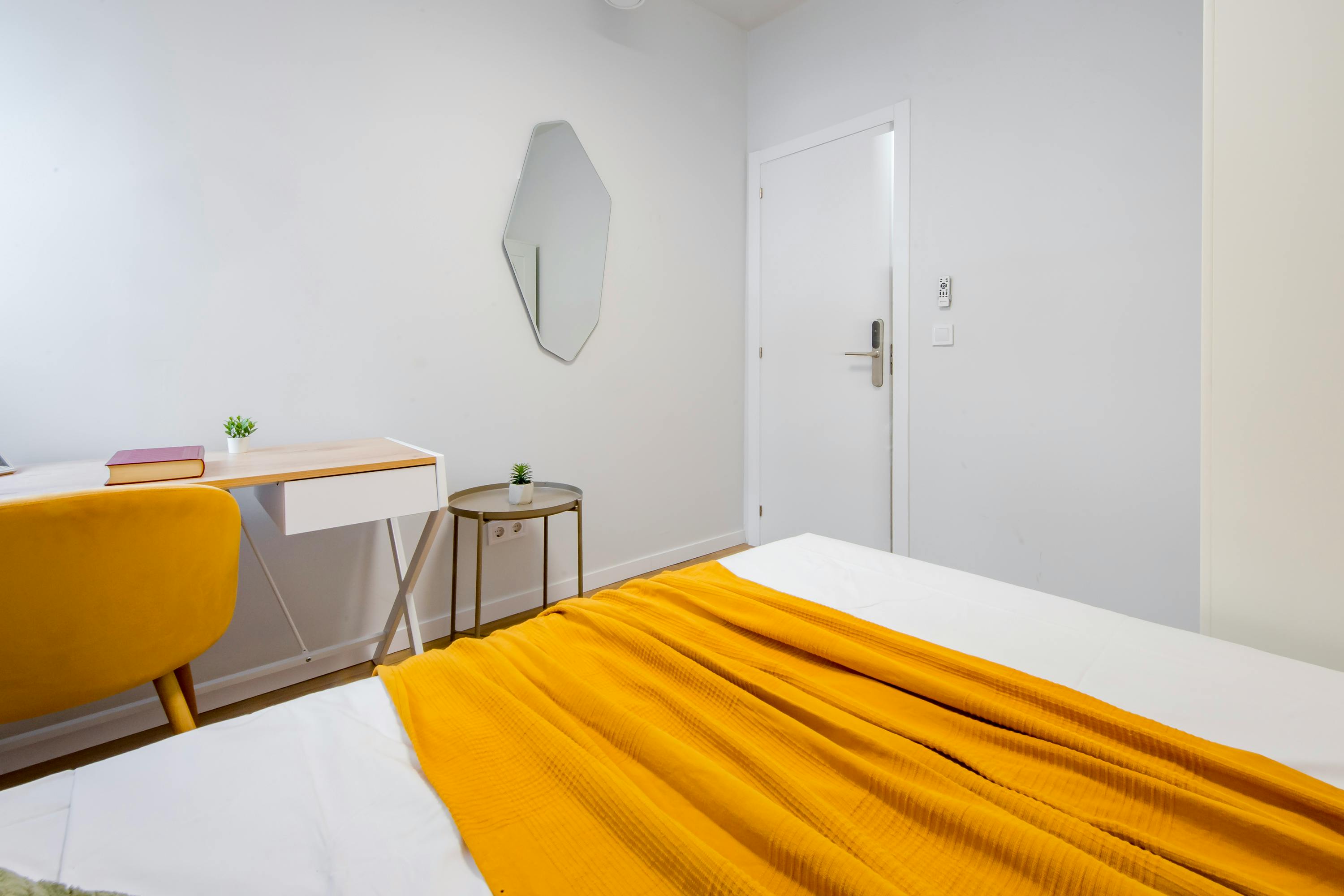 Private room in Calle de Donoso Cortés, Madrid (1745624) ROOM 2
