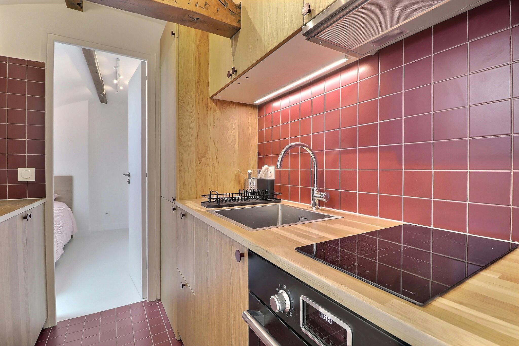 1-Bedroom Apartment in Rue du Grand Prieuré, Paris (1745657) ROOM 1