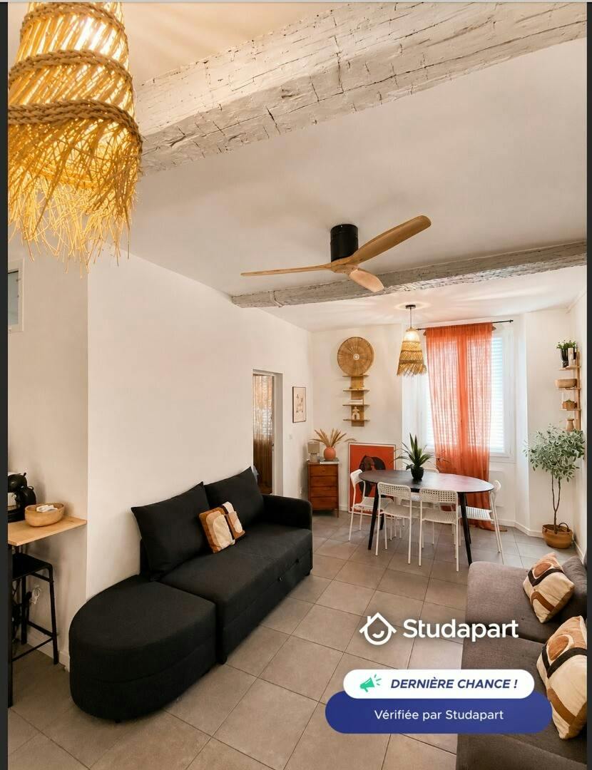 Mieszkanie do wynajęcia za 848 € miesięcznie w mieście Toulon, Rue de la Fraternité