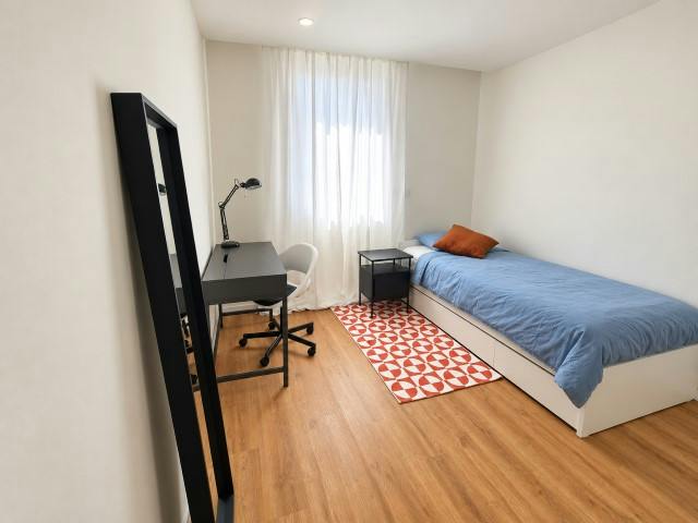 Privat rum att hyra för 550 € i månaden i Porto, Rua do Monte Alegre