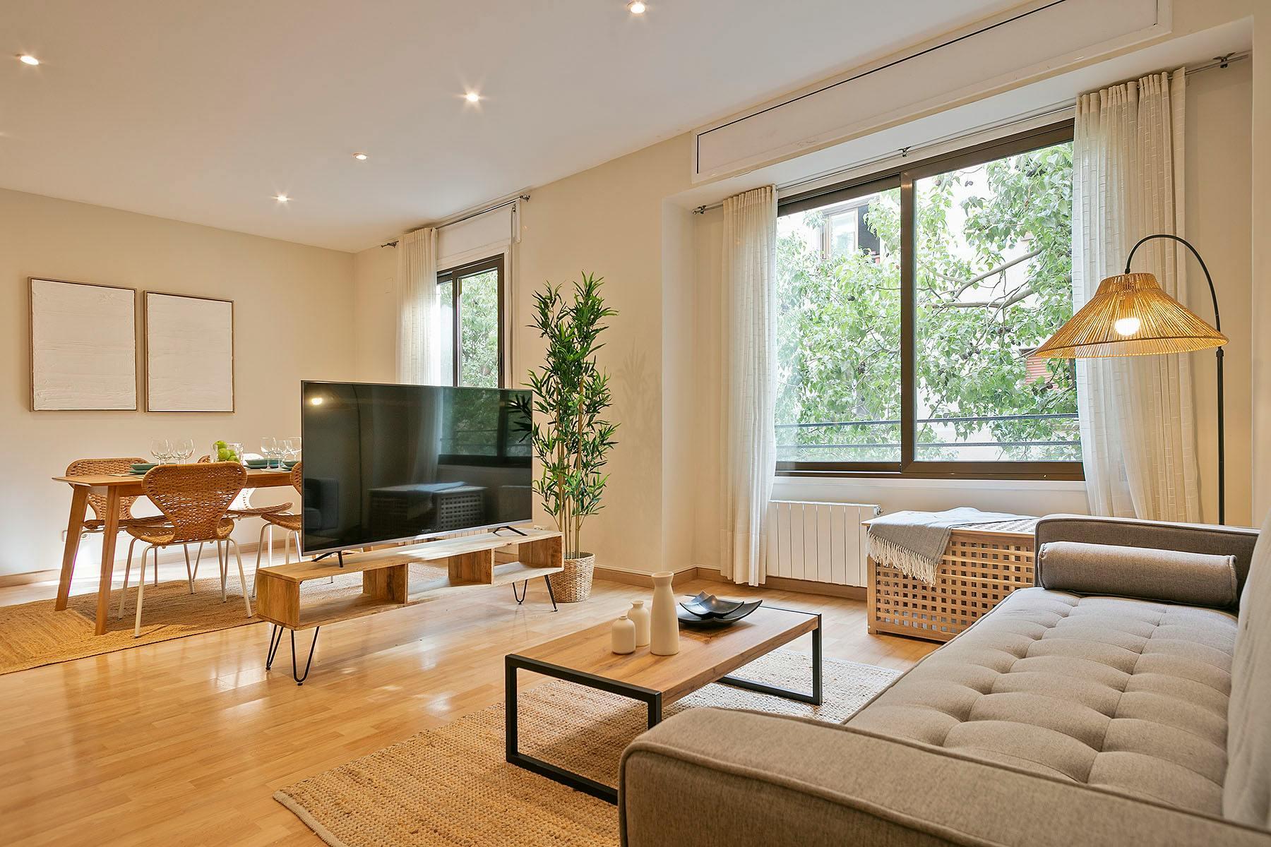 4-Bedroom Apartment in Carrer De Descartes, Barcelona (1746039) ROOM