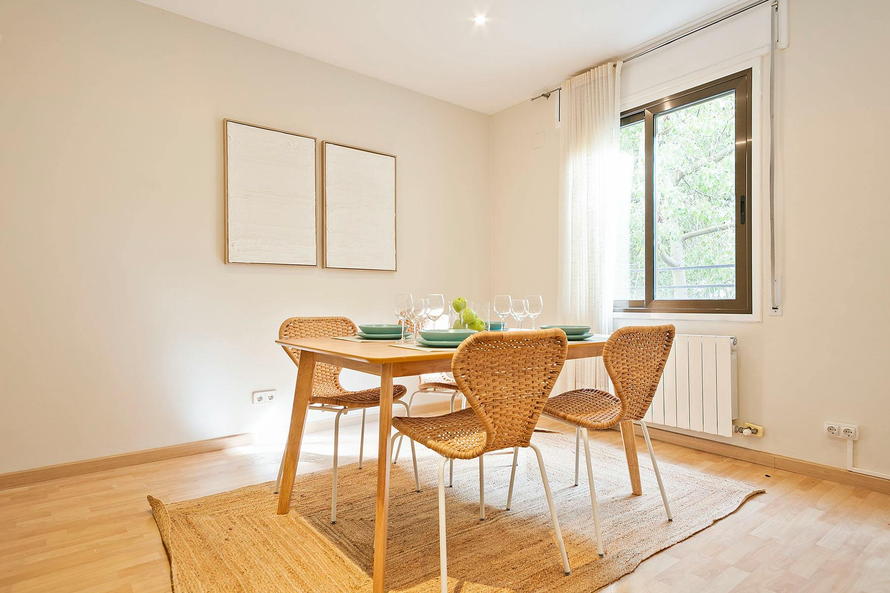 4-Bedroom Apartment in Carrer De Descartes, Barcelona (1746039) ROOM 1