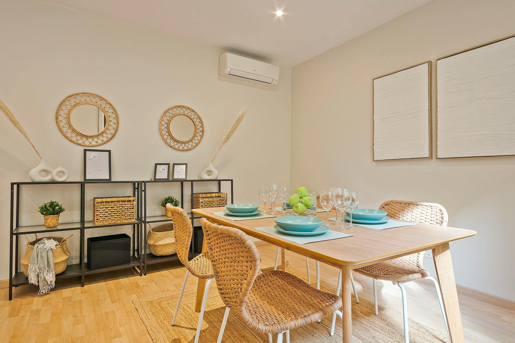 4-Bedroom Apartment in Carrer De Descartes, Barcelona (1746039) ROOM 3
