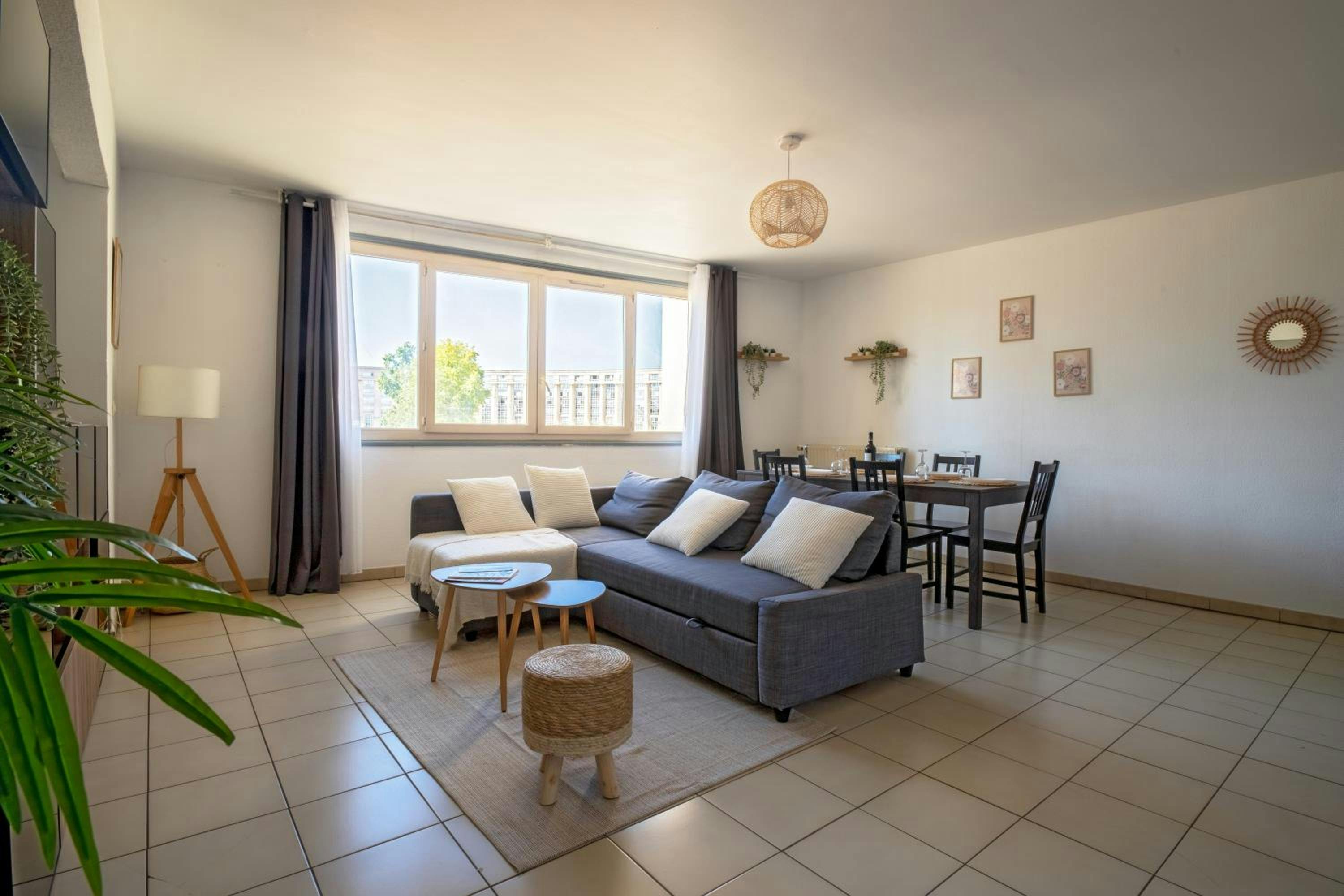 2-Bedroom Apartment in Esplanade de l'Europe, Montpellier (1746046) COMMON_AREA 4