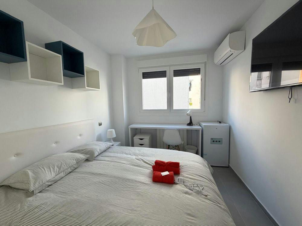 Private room in Paseo de Alberto Palacios, Madrid (1746116) ROOM