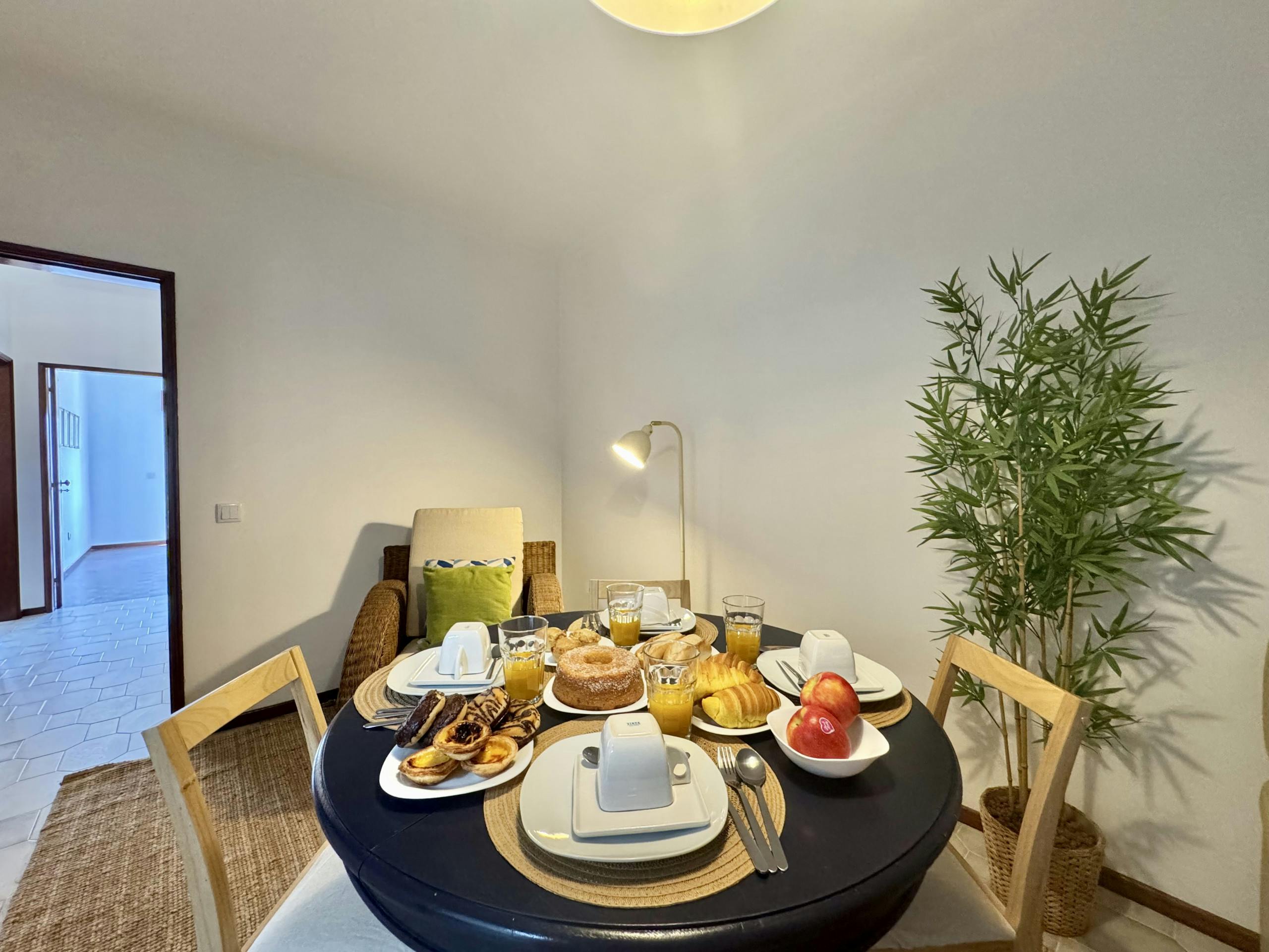 2-Bedroom Apartment in Rua Brito Cabreira, Faro (1746138) ROOM 2
