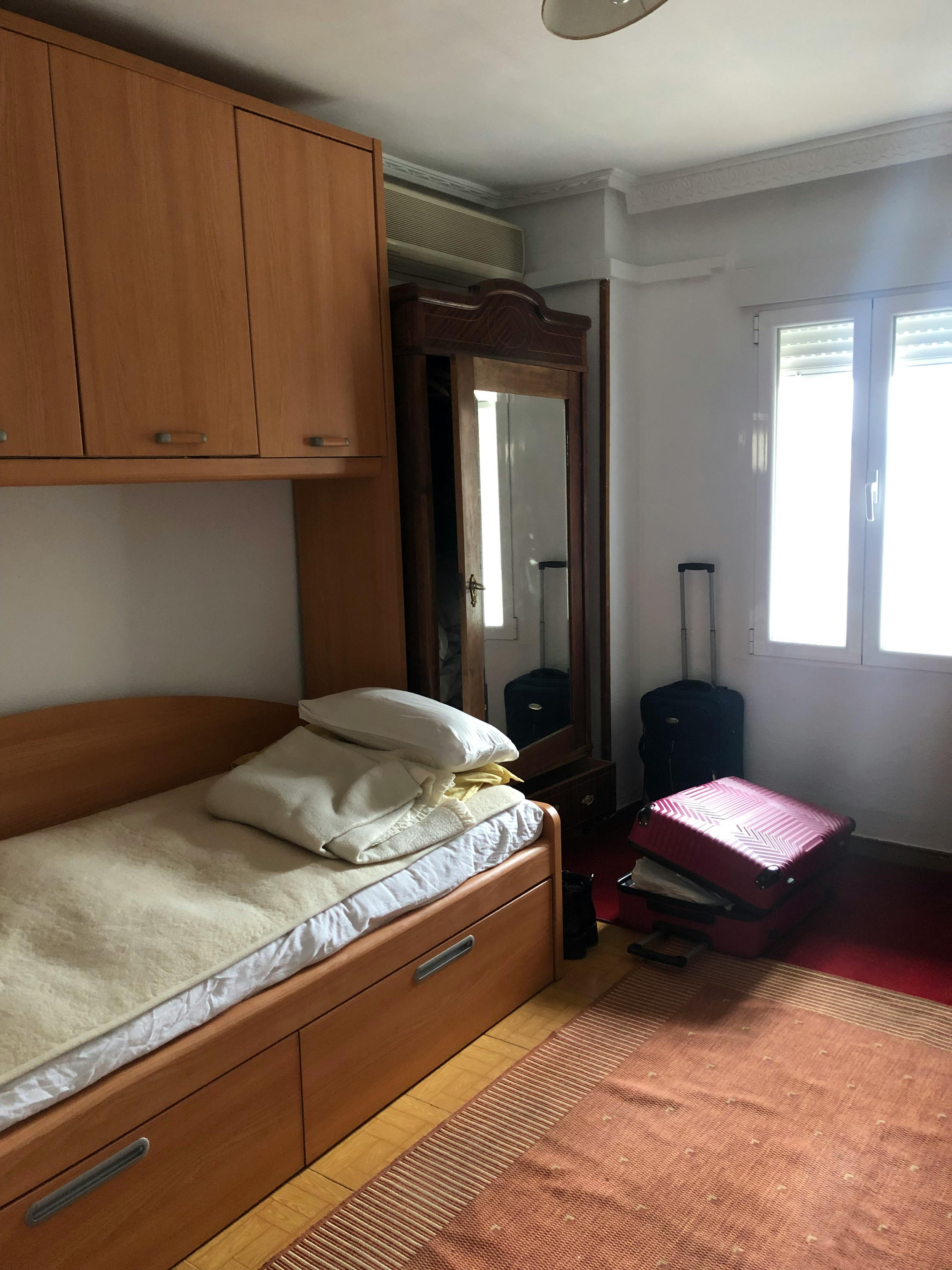 Cameră privată de închiriat pentru 480 EUR pe lună în Alcalá de Henares, Calle de la Doctora de Alcalá