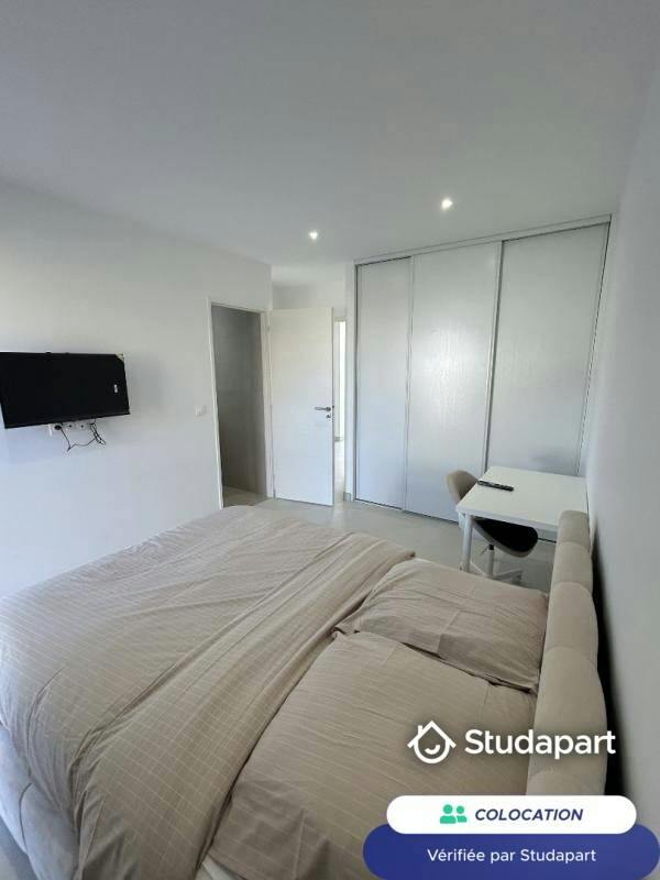 Chambre à Vaulx-en-Velin
