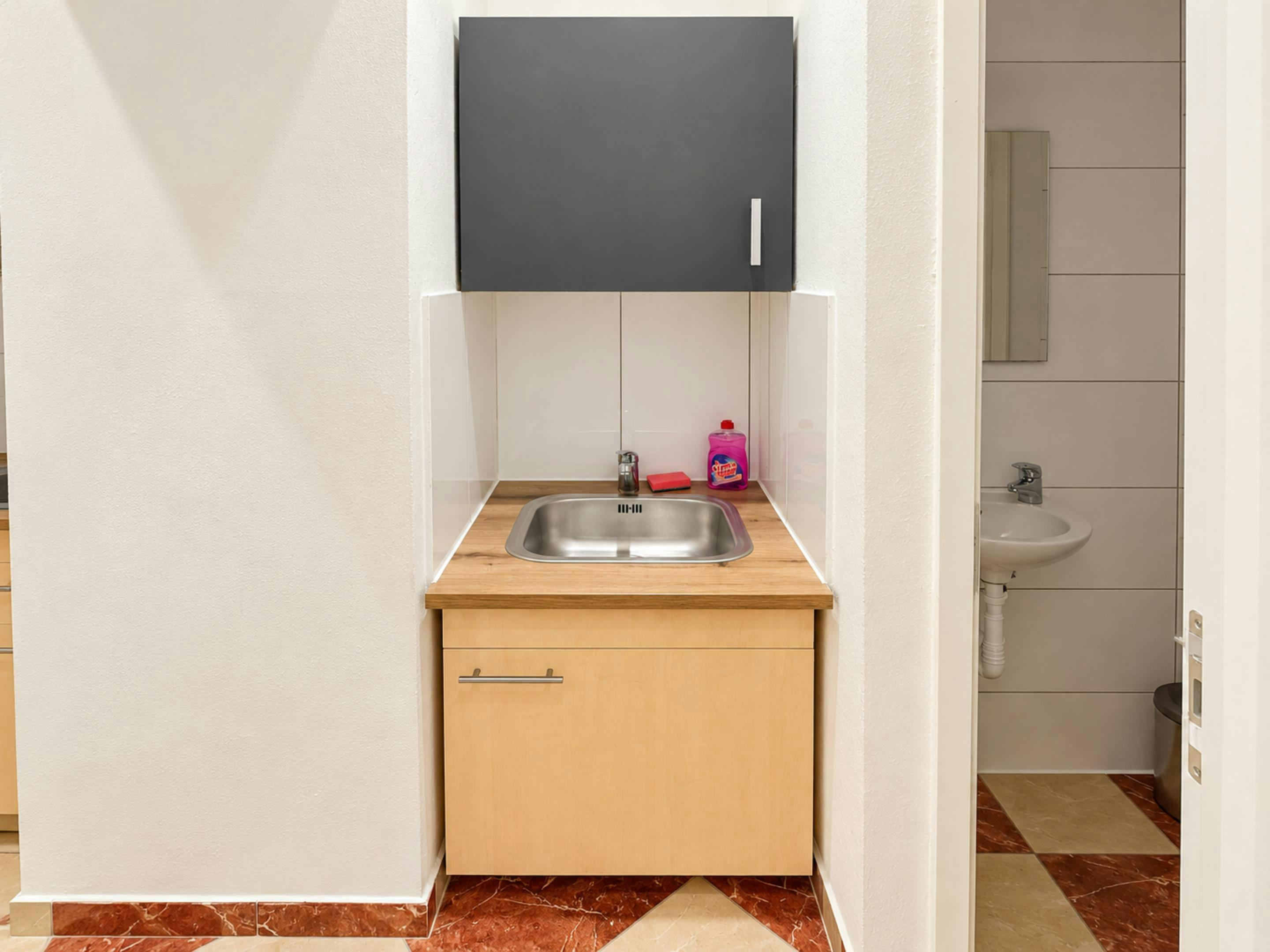 2-Bedroom Apartment in Grenzgasse, Vienna (1746550) room image 2