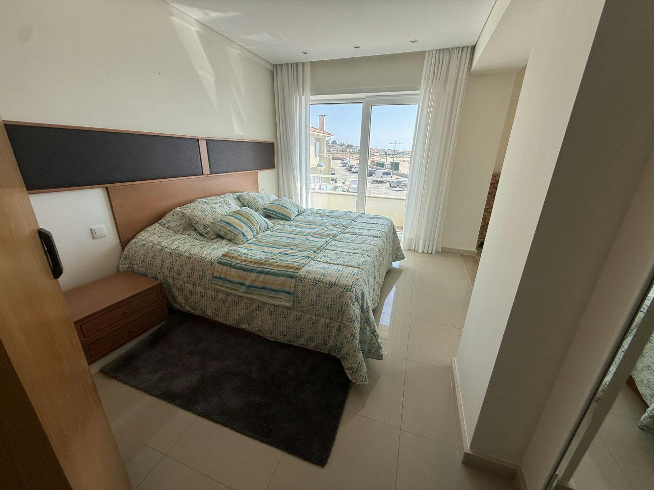Casă de închiriat pentru 2.699 EUR pe lună în Moledo, Rua 25 de Abril
