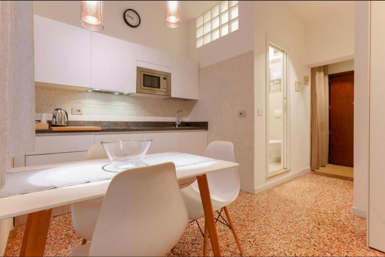 1-Bedroom Apartment in Via Farini, Bologna (1746655) ROOM