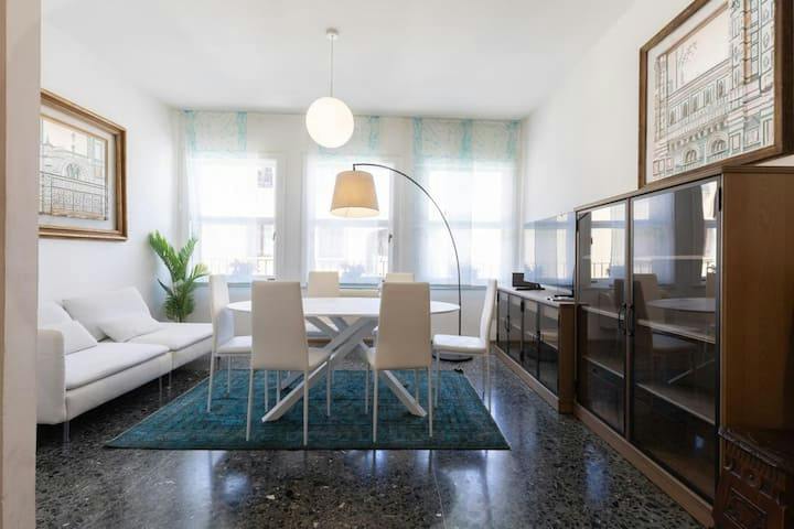2-Bedroom Apartment in Via Por Santa Maria, Florence (1746752) ROOM 1
