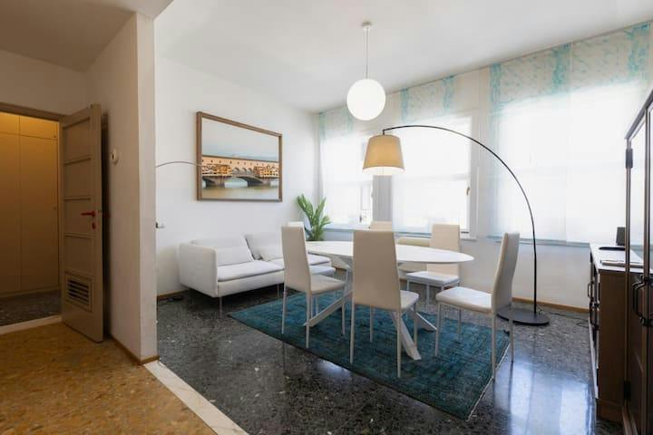 2-Bedroom Apartment in Via Por Santa Maria, Florence (1746752) ROOM
