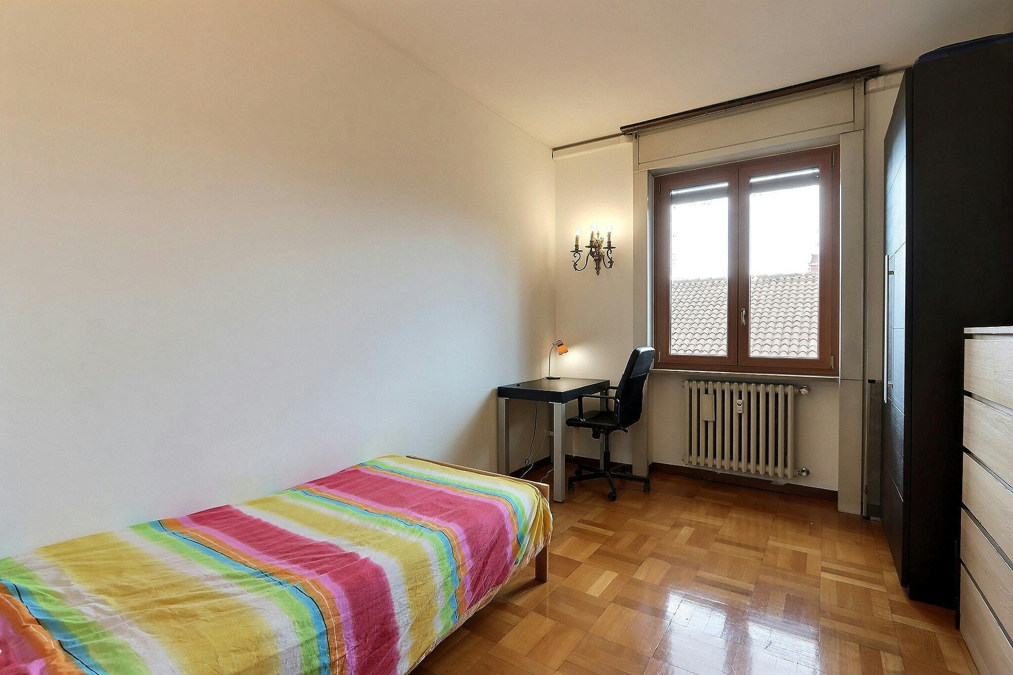 Private room in Piazza Santa Maria alla Fontana, Milan (1746806) ROOM