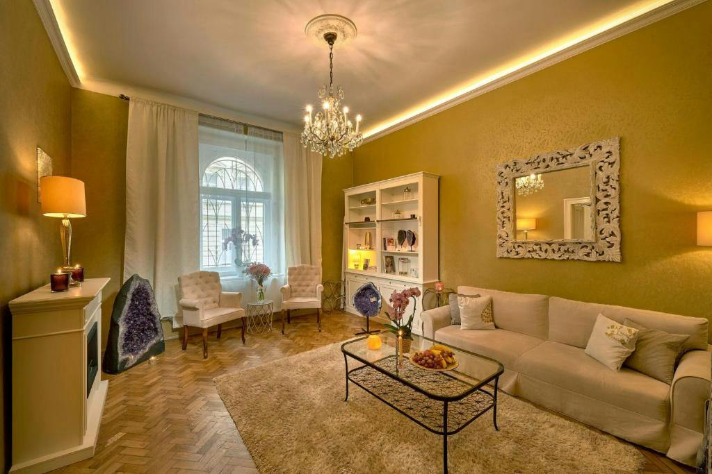 Wohnung zu mieten für 44.960 CZK pro Monat in Královské Vinohrady, Nitranská