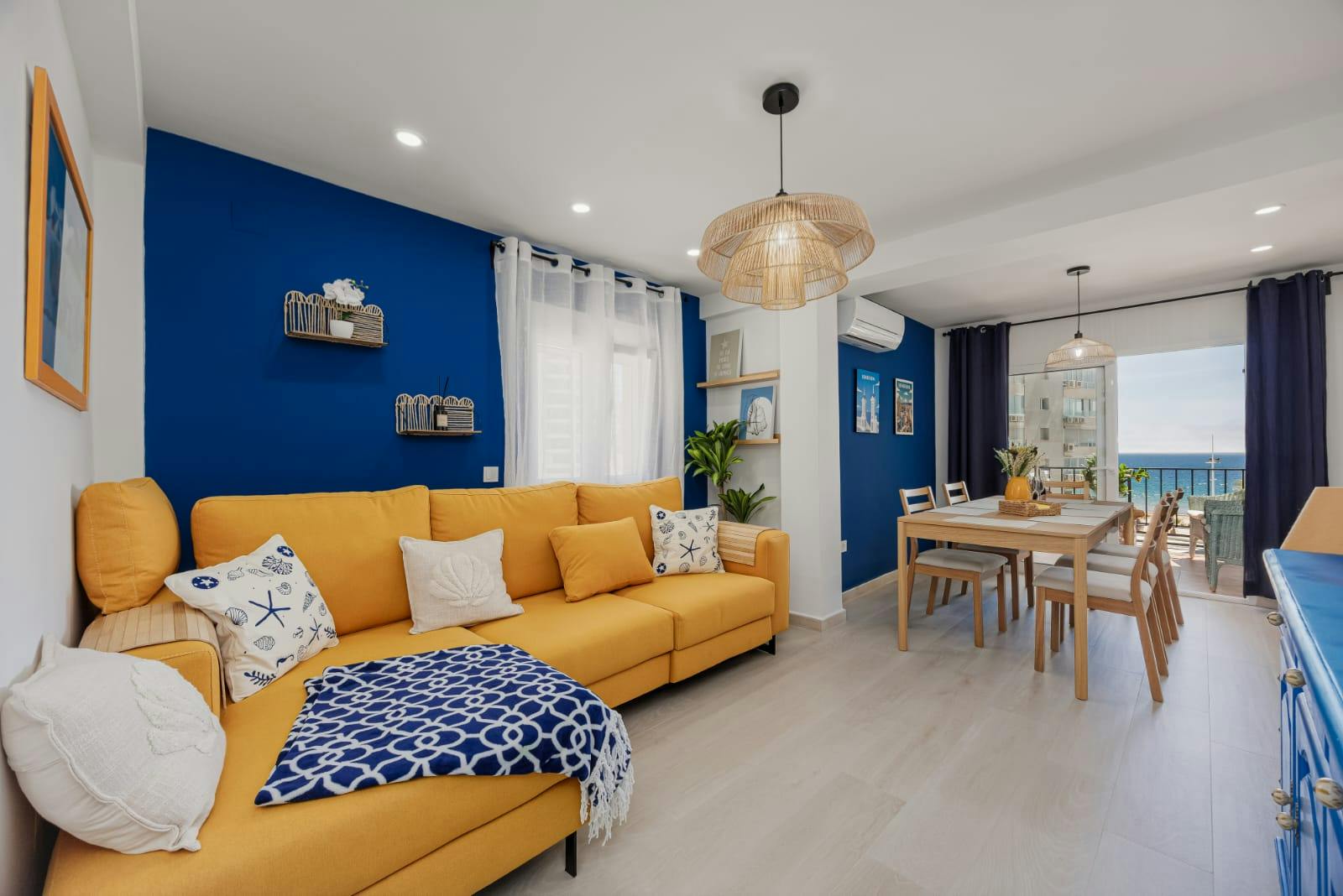 Mieszkanie do wynajęcia za 1000 € miesięcznie w mieście Benidorm, Carrer del Metge Pérez Martorell