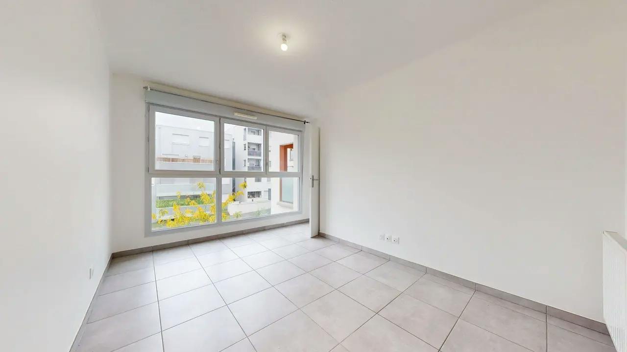 2-Bedroom Apartment in Rue Lise london, Vénissieux (1746931) room image 10