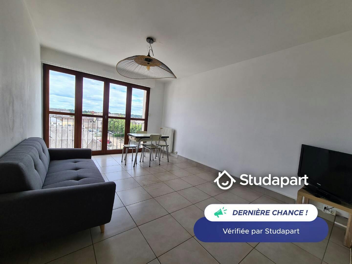 Wohnung zu mieten für 880 € pro Monat in Blois, Rue des Alliés